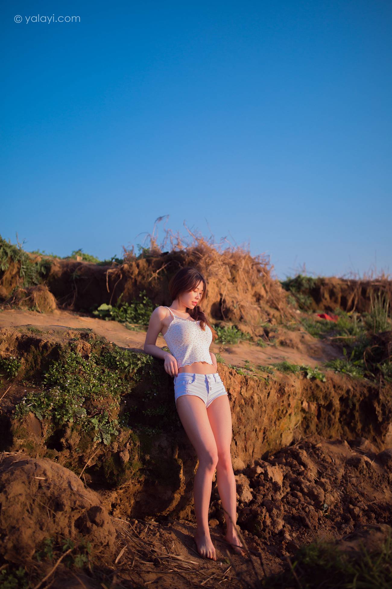 图片[10]-[YALAYI雅拉伊] 2021.09.19 No.843 跋山涉水 香草 [33P] – 速更版-美库