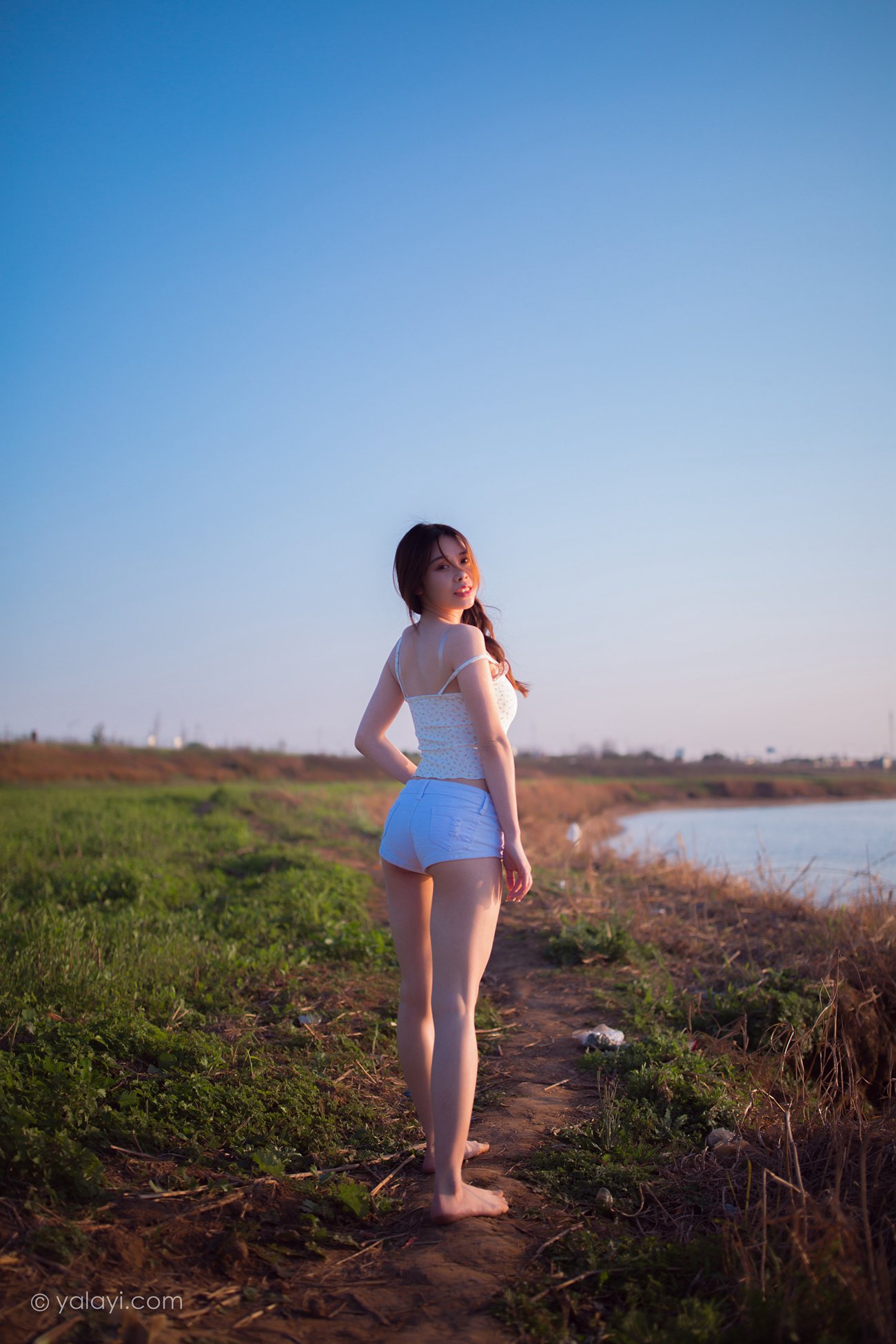 图片[14]-[YALAYI雅拉伊] 2021.09.19 No.843 跋山涉水 香草 [33P] – 速更版-美库