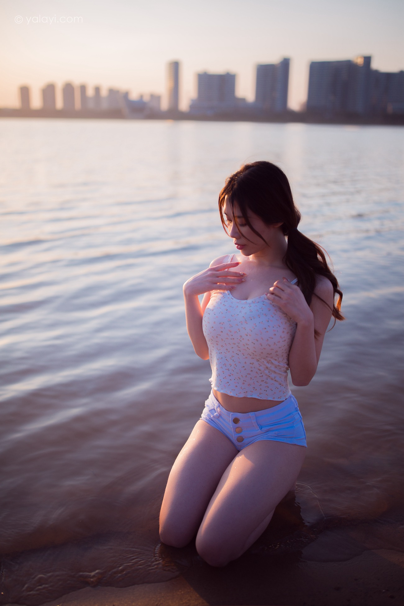 图片[27]-[YALAYI雅拉伊] 2021.09.19 No.843 跋山涉水 香草 [33P] – 速更版-美库