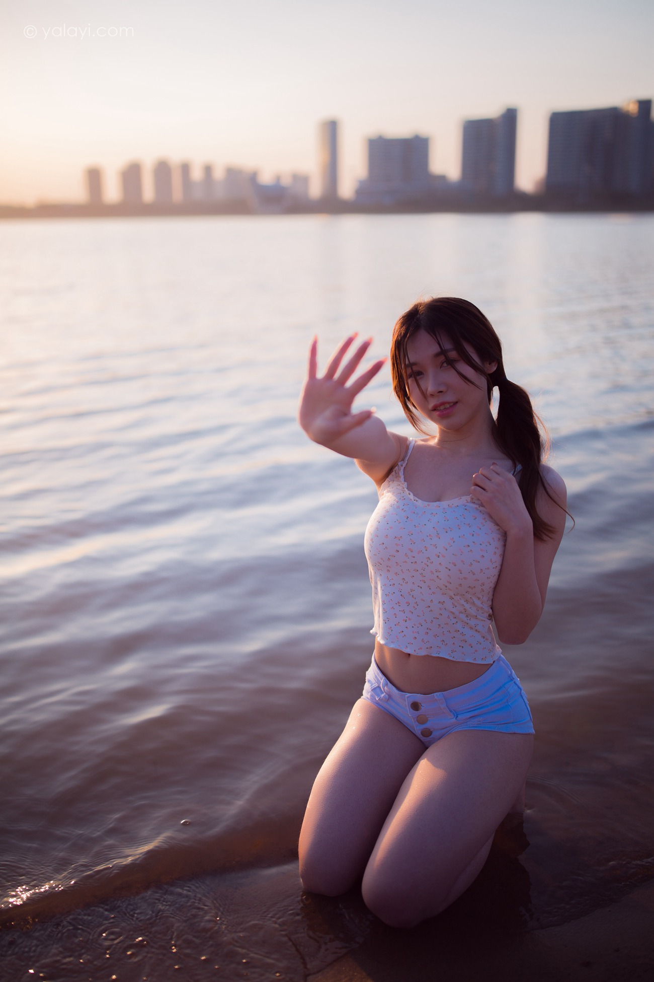 图片[28]-[YALAYI雅拉伊] 2021.09.19 No.843 跋山涉水 香草 [33P] – 速更版-美库