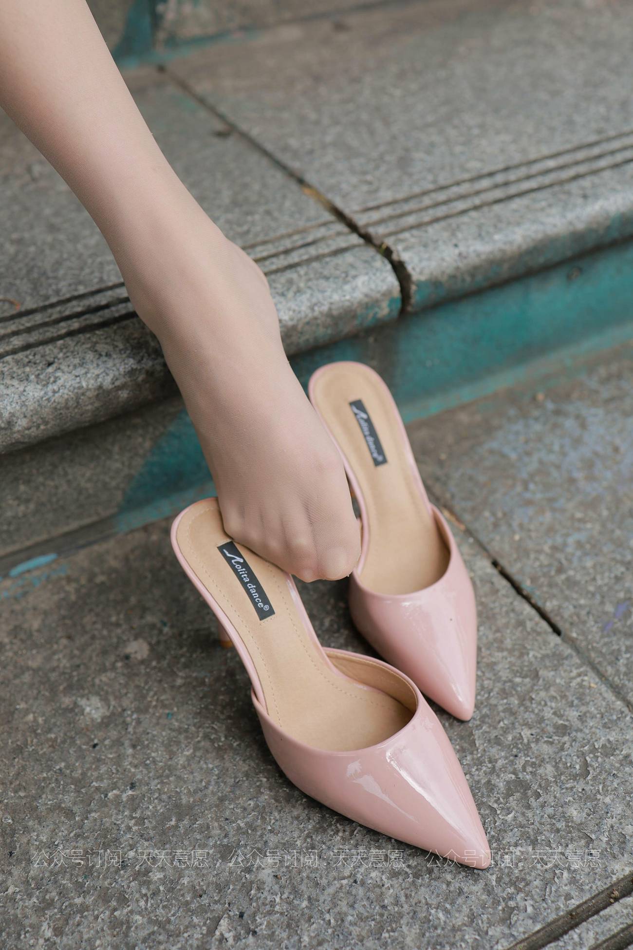 图片[76]-[IESS异思趣向] 2021.05.28 丝享家 817：婉苹《阶梯上的邂逅》[91P] – 速更版-美库