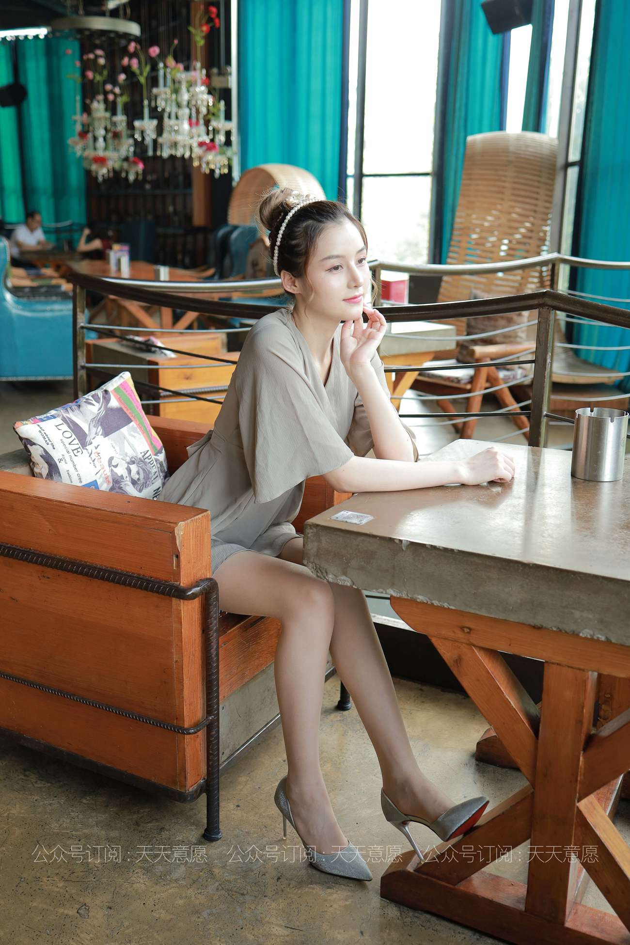 图片[11]-[IESS异思趣向] 耽丝 210617 九妹细腻如凝脂的美腿 [84P] – 速更版-美库