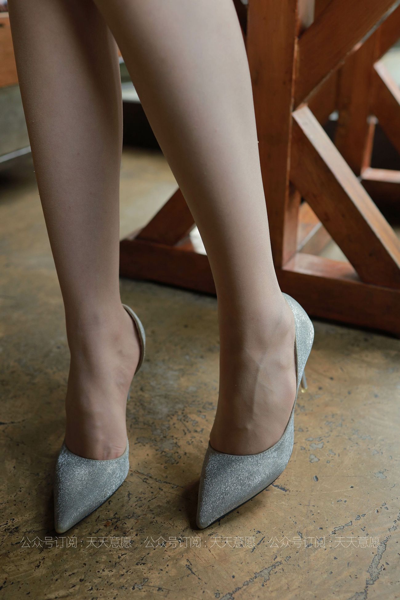 图片[26]-[IESS异思趣向] 耽丝 210617 九妹细腻如凝脂的美腿 [84P] – 速更版-美库