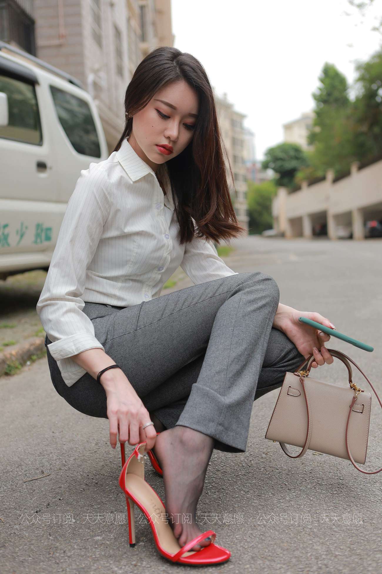 图片[19]-[IESS异思趣向] 耽丝 210618 六月女神特辑-佳爷 [84P] – 速更版-美库