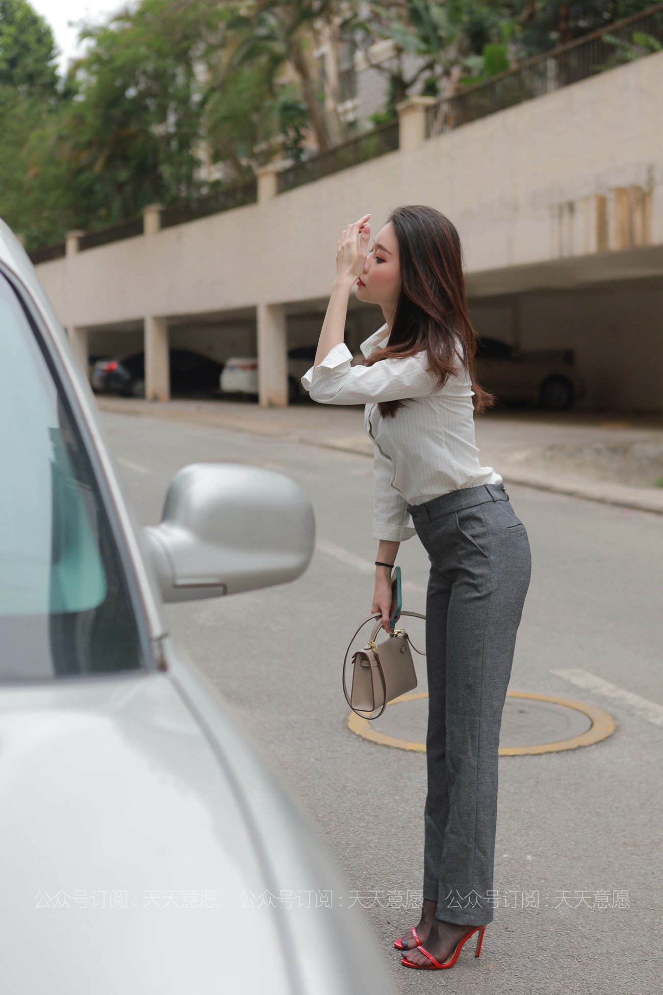 图片[26]-[IESS异思趣向] 耽丝 210618 六月女神特辑-佳爷 [84P] – 速更版-美库