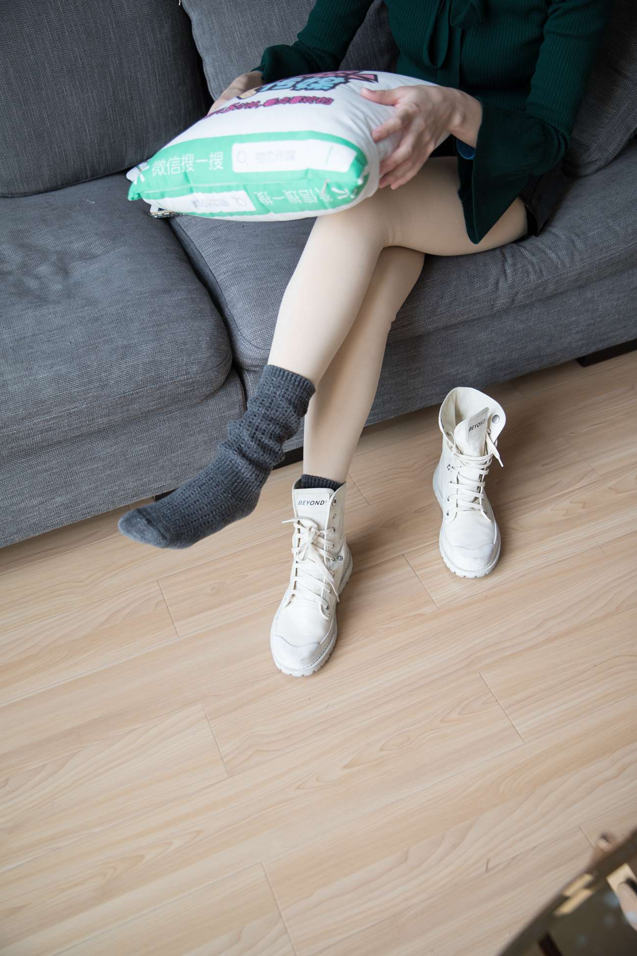 图片[47]-勿恋传媒 No.122 如夕-如戏，马丁靴和丝袜的秘密 [133P] – 速更版-美库