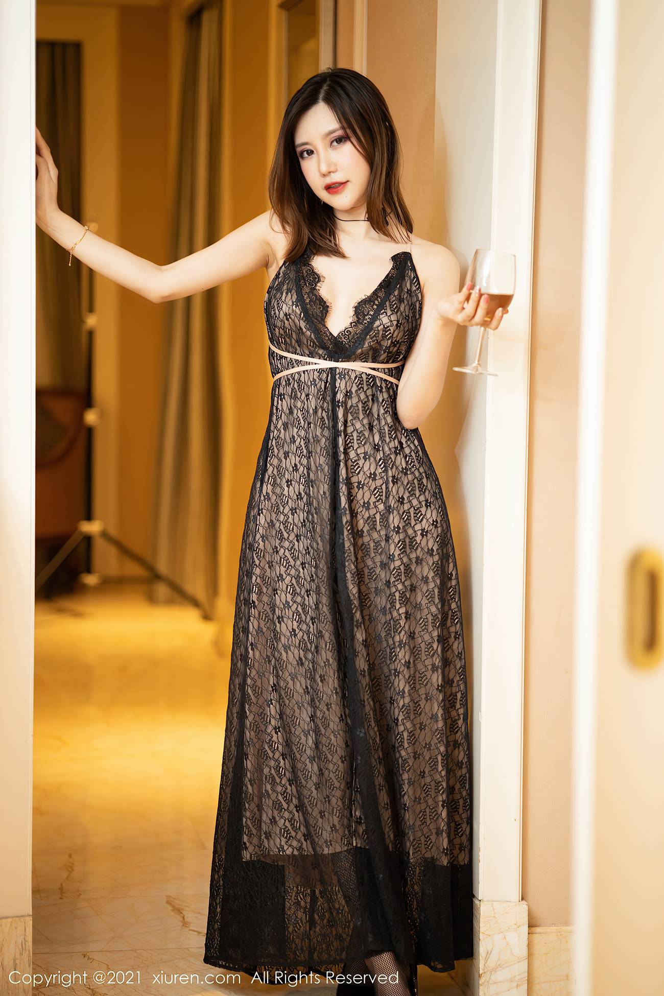 图片[16]-[XIUREN秀人网] 2021.04.26 No.3349 绮里嘉Carina [94P/919MB] – 速更版-美库