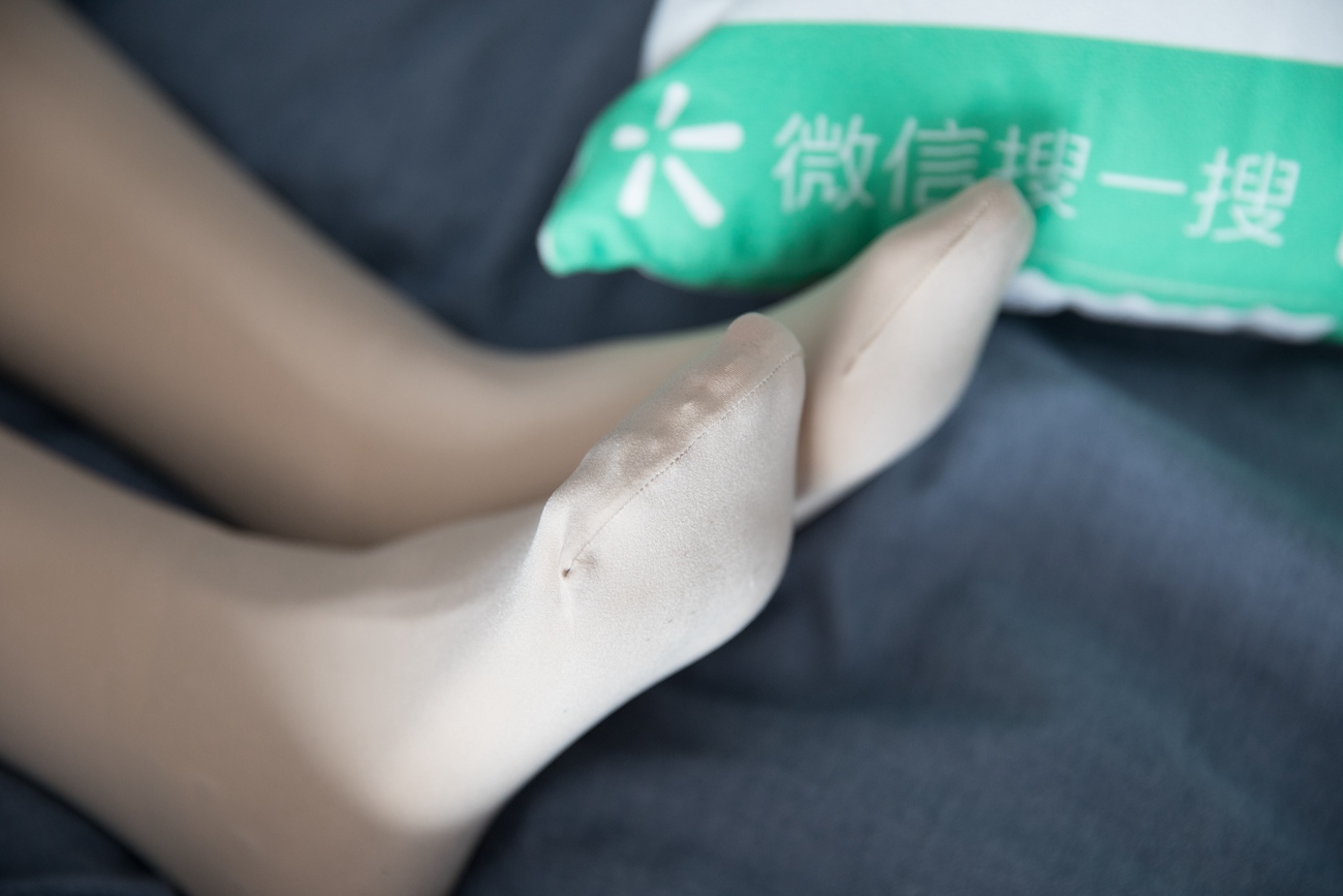 图片[50]-勿恋传媒 No.124 可儿-床边的肉丝秀 [99P] – 速更版-美库