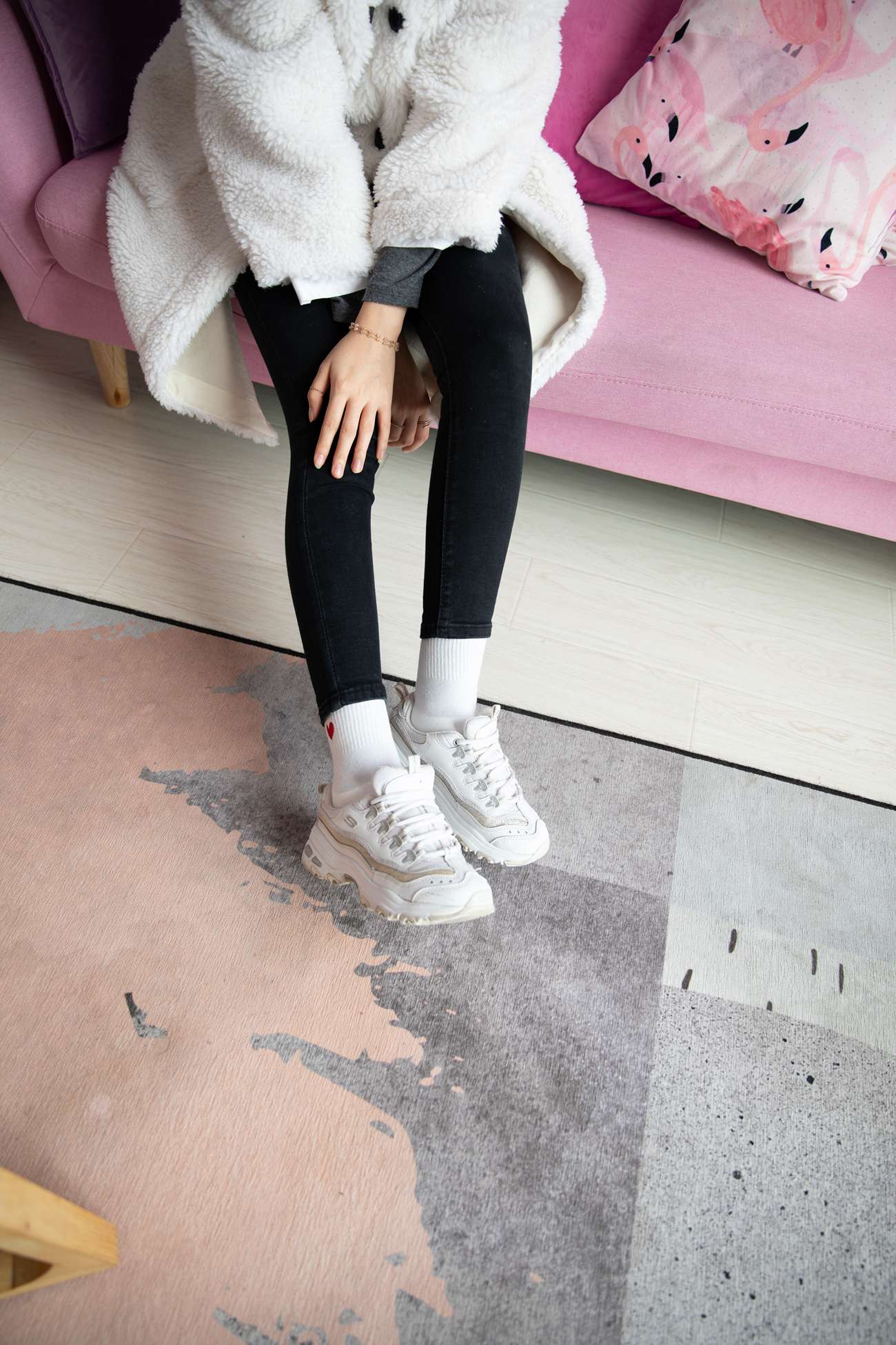 图片[31]-勿恋传媒 No.125 落落-实力演绎东北妹字的冬天 [218P] – 速更版-美库