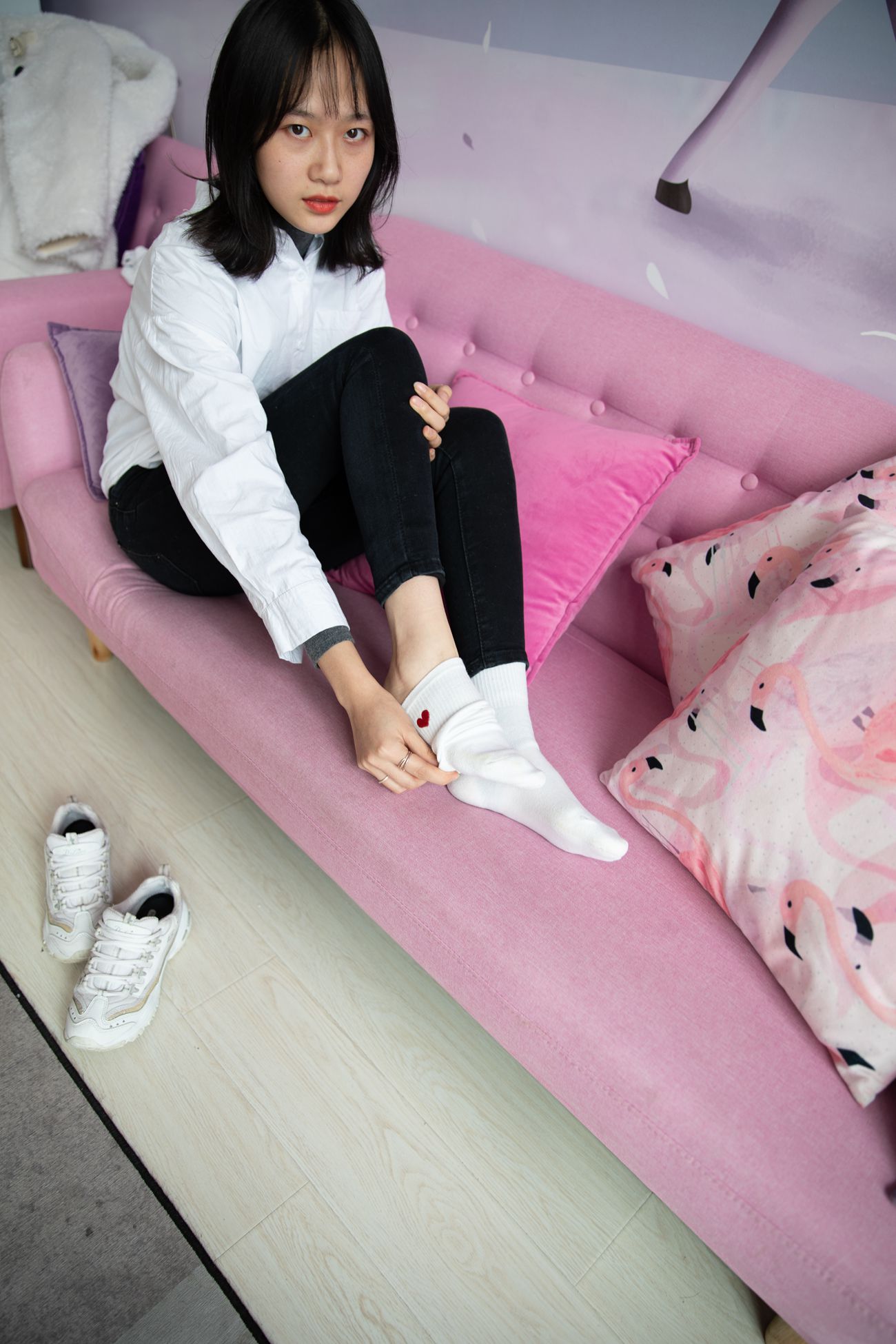 图片[101]-勿恋传媒 No.125 落落-实力演绎东北妹字的冬天 [218P] – 速更版-美库