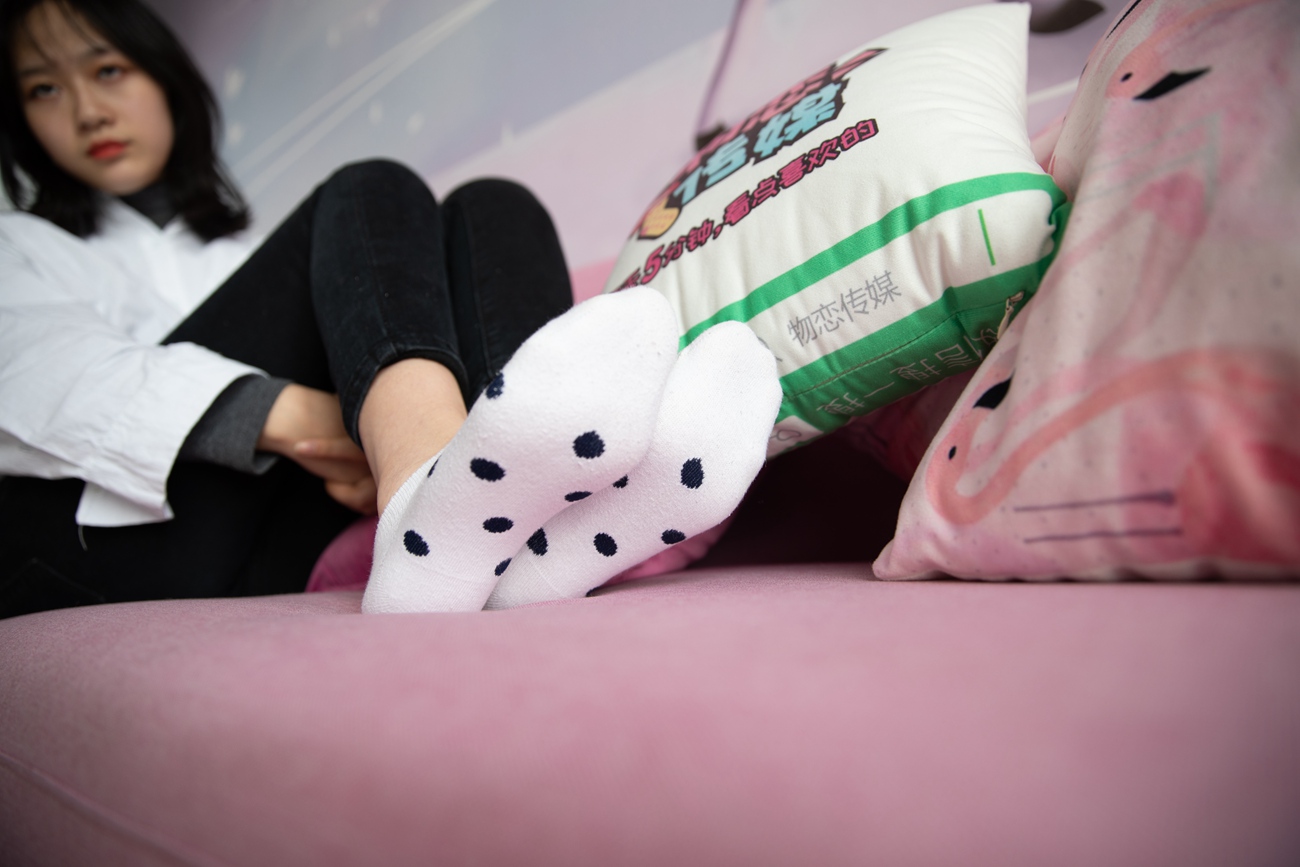 图片[171]-勿恋传媒 No.125 落落-实力演绎东北妹字的冬天 [218P] – 速更版-美库