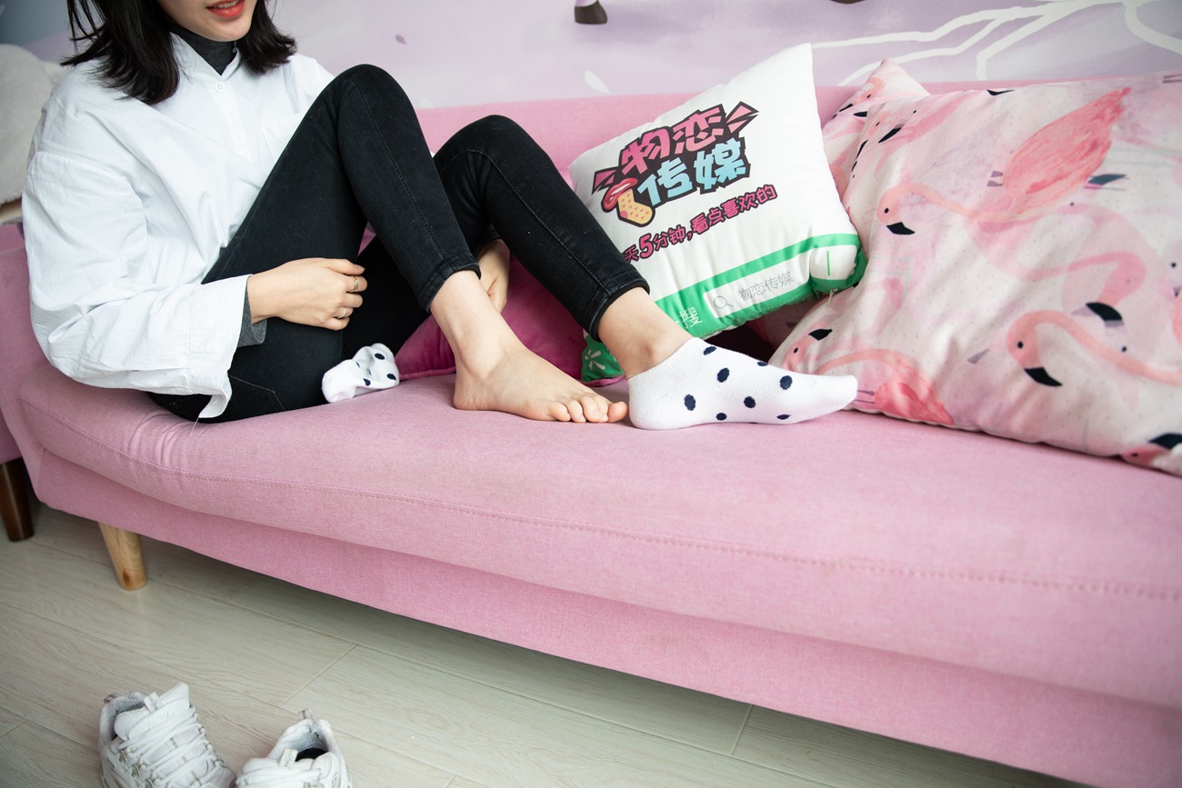 图片[186]-勿恋传媒 No.125 落落-实力演绎东北妹字的冬天 [218P] – 速更版-美库