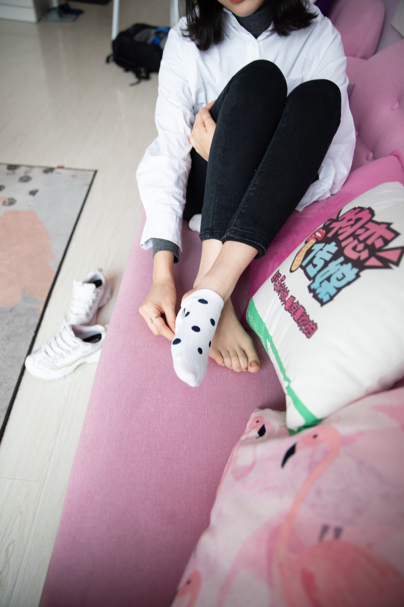 图片[191]-勿恋传媒 No.125 落落-实力演绎东北妹字的冬天 [218P] – 速更版-美库