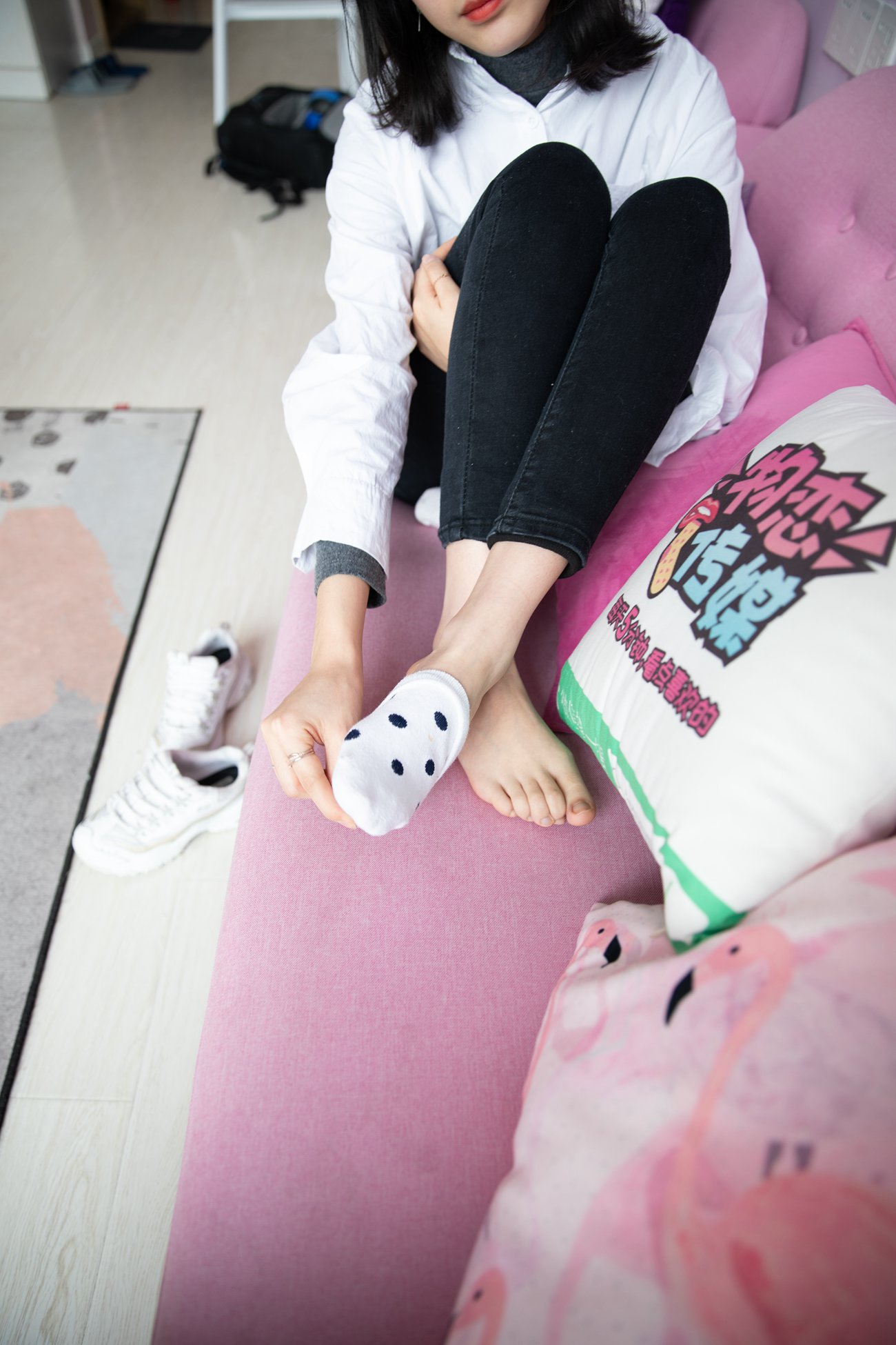 图片[193]-勿恋传媒 No.125 落落-实力演绎东北妹字的冬天 [218P] – 速更版-美库