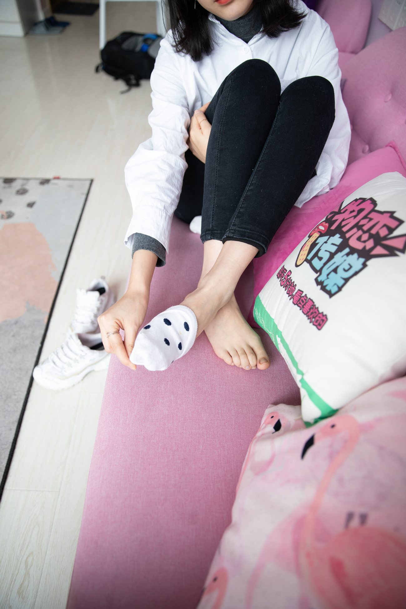 图片[194]-勿恋传媒 No.125 落落-实力演绎东北妹字的冬天 [218P] – 速更版-美库