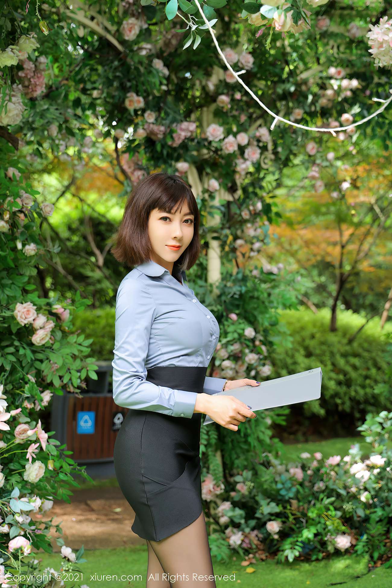 图片[17]-[XIUREN秀人网] 2021.06.02 No.3495 果儿Victoria [74P] – 速更版-美库