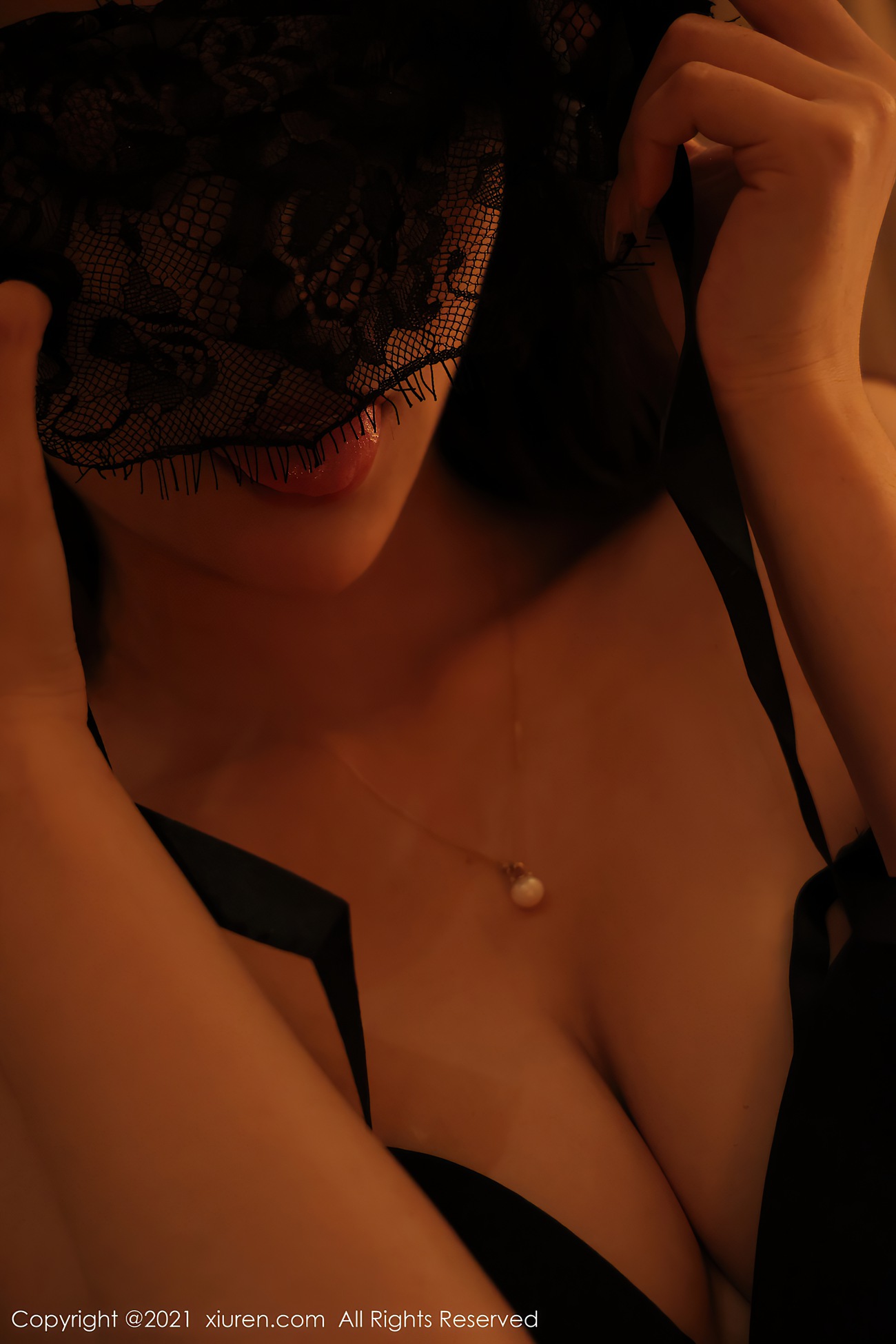 图片[17]-[XIUREN秀人网] 2021.07.09 No.3647 周慕汐baby [58P] – 速更版-美库