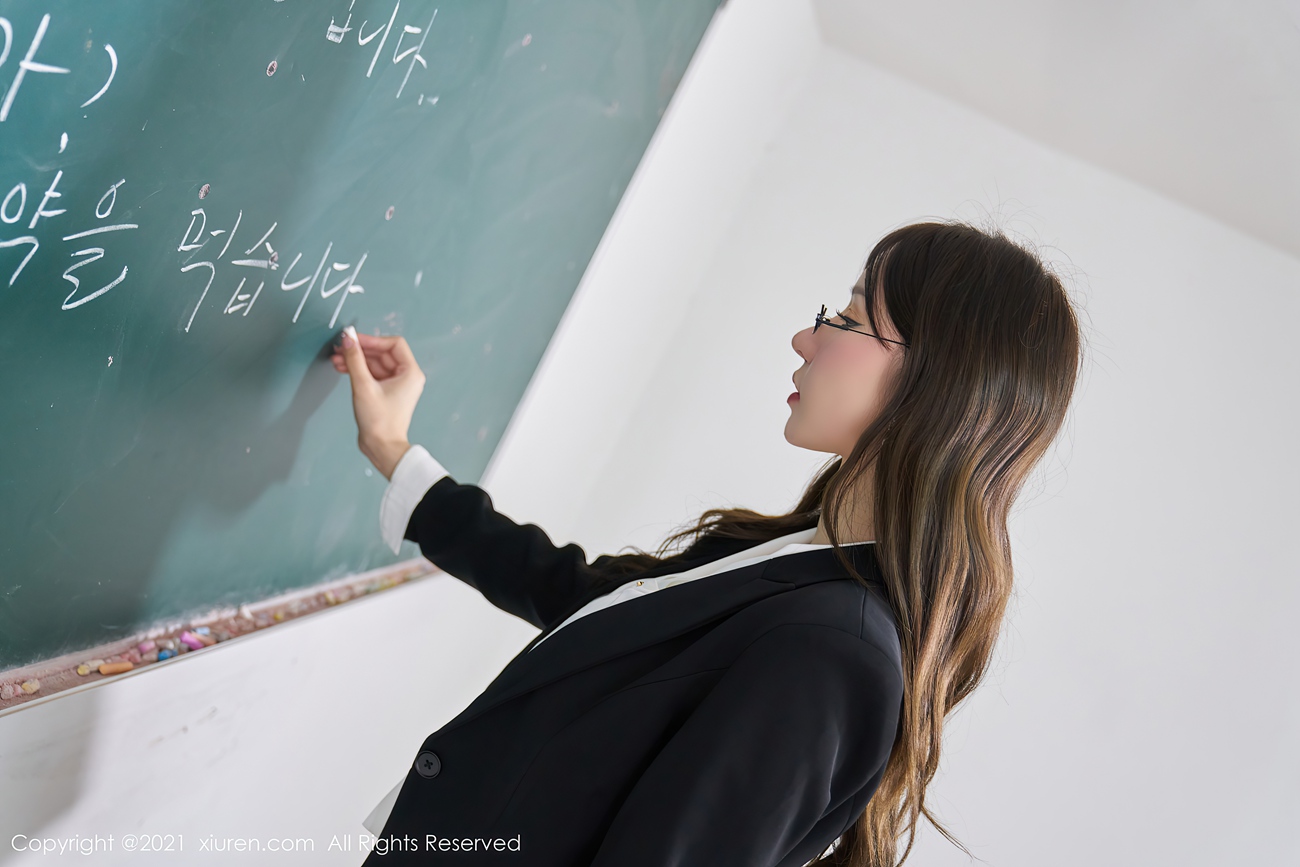 图片[10]-[XIUREN秀人网] 2021.07.09 No.3650 周于希Sandy [889P] – 速更版-美库