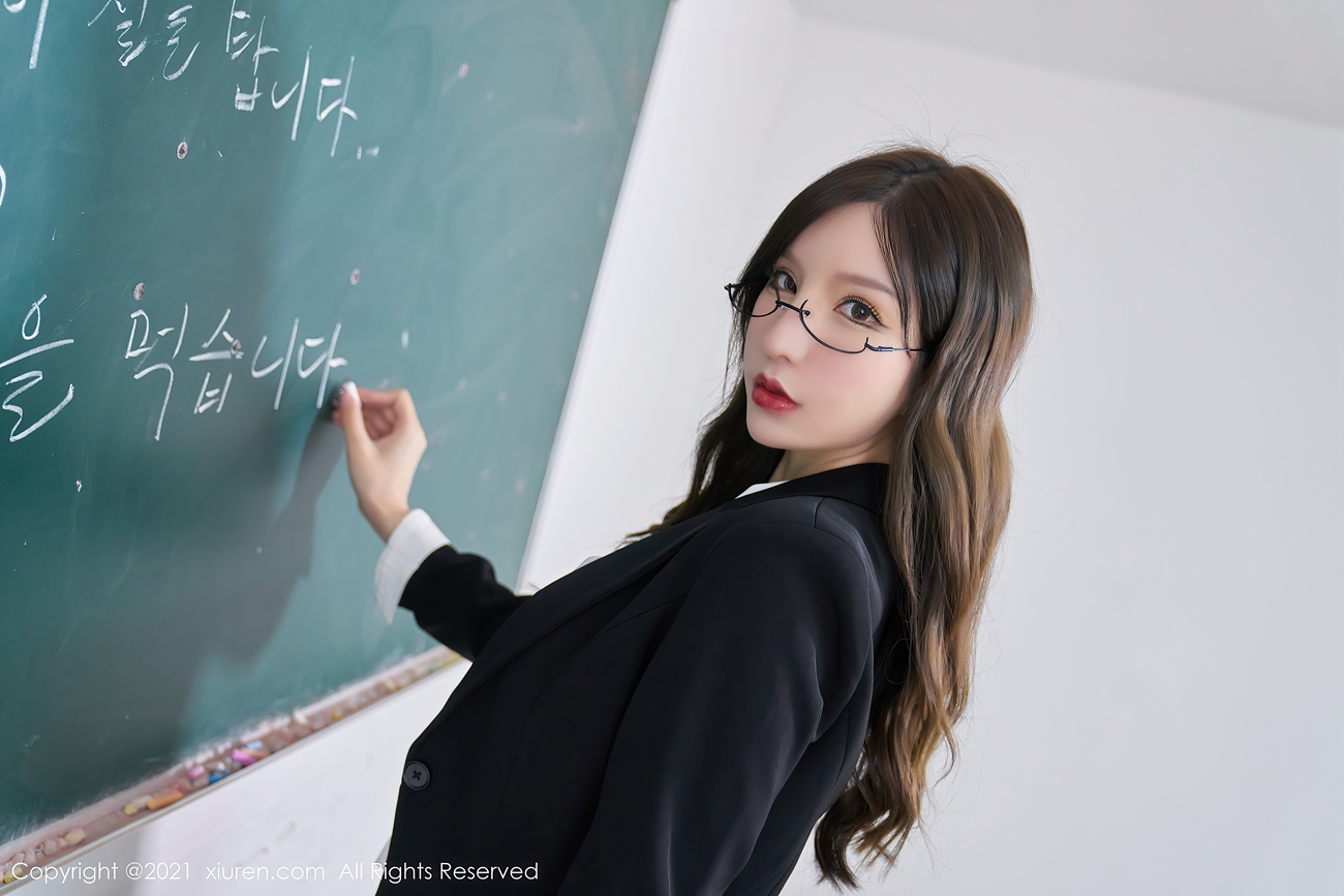 图片[11]-[XIUREN秀人网] 2021.07.09 No.3650 周于希Sandy [889P] – 速更版-美库