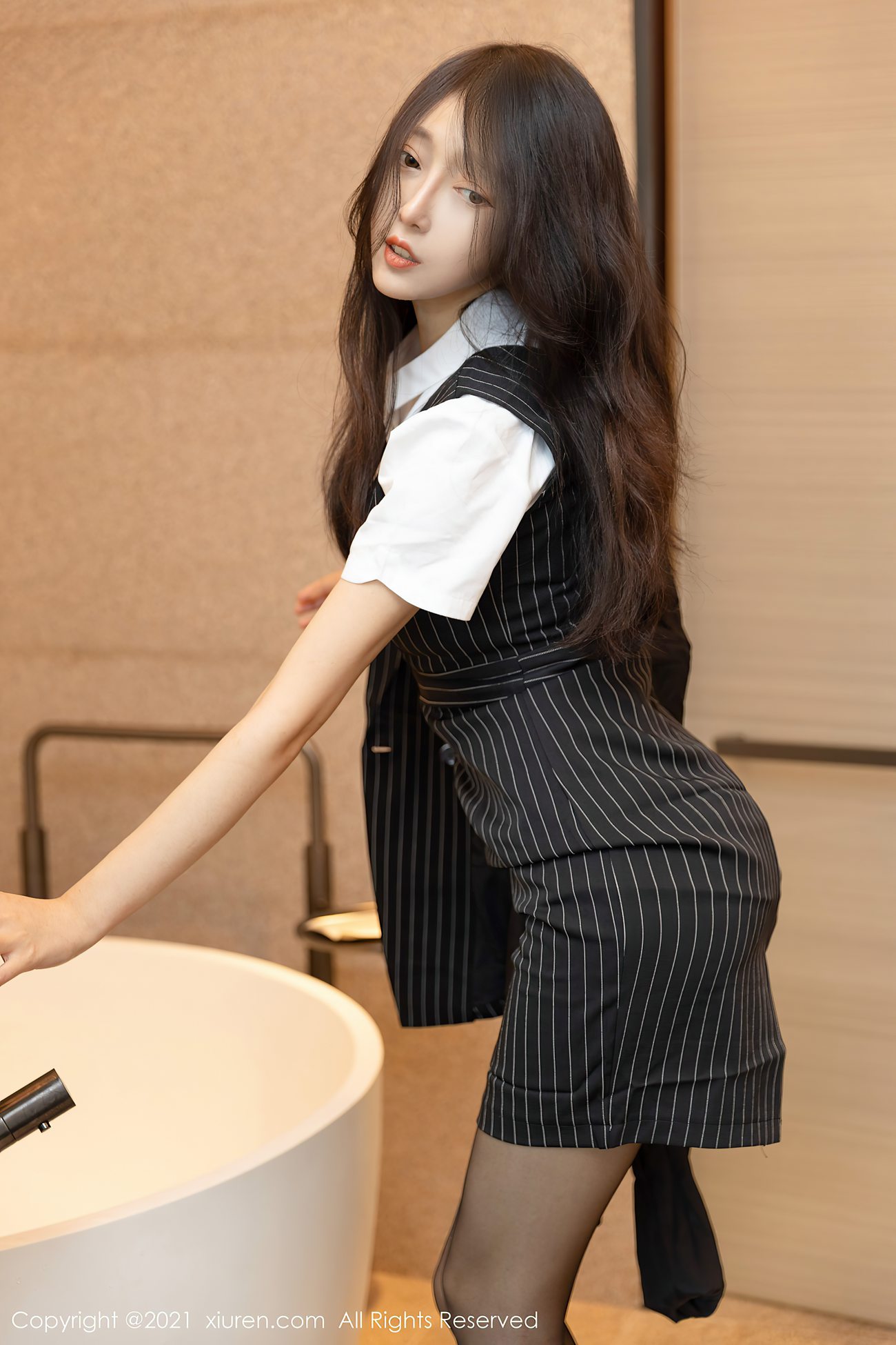 图片[21]-[XIUREN秀人网] 2021.07.16 No.3679 玥儿玥er [63P] – 速更版-美库