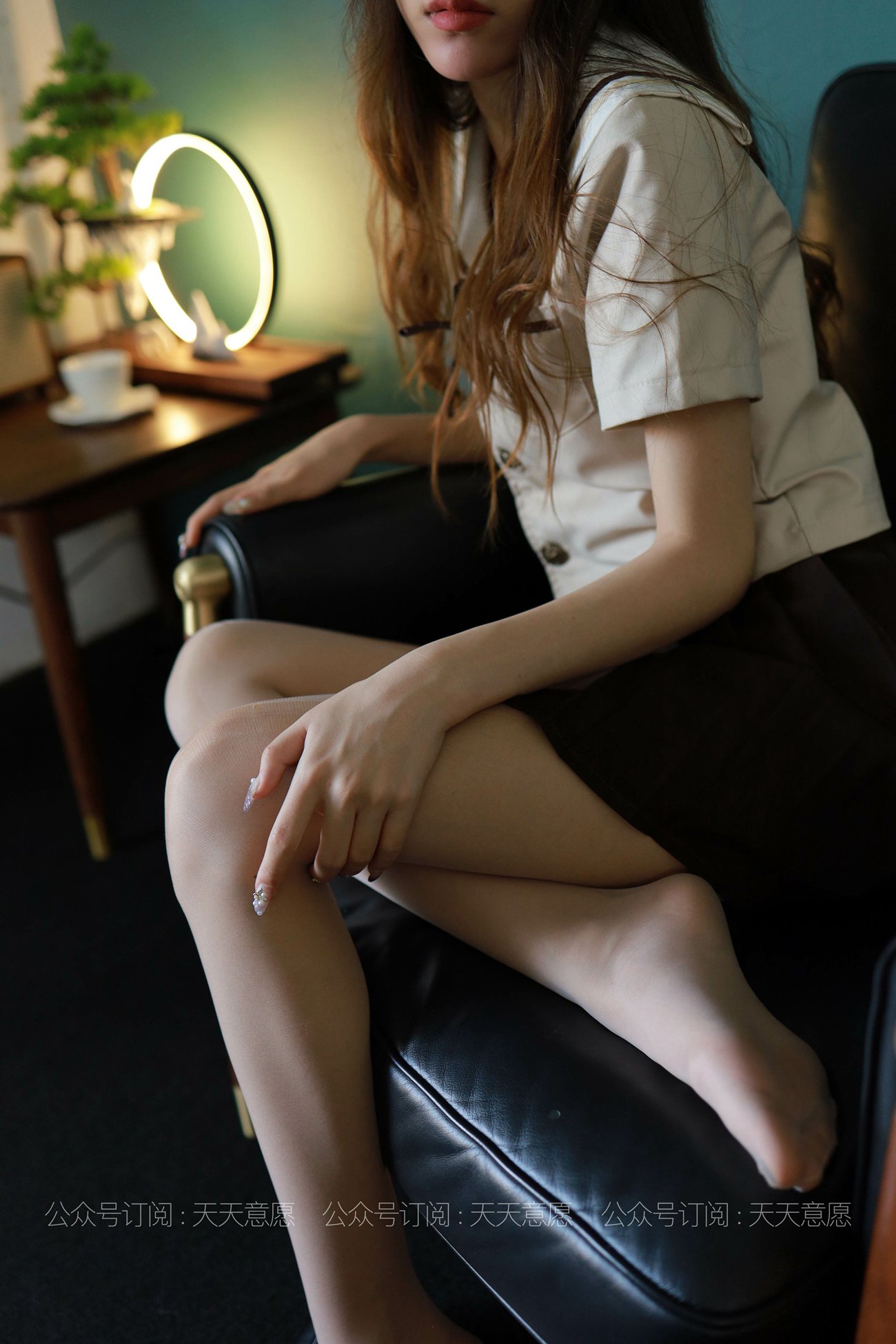 图片[33]-[IESS异思趣向] 耽丝 210628 JK少女 怡怡 [74P] – 速更版-美库