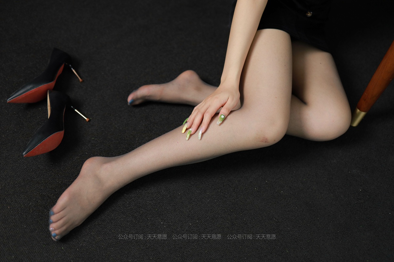 图片[55]-[IESS异思趣向] 耽丝 20210630 可可的黑丝吊带裙 [84P] – 速更版-美库