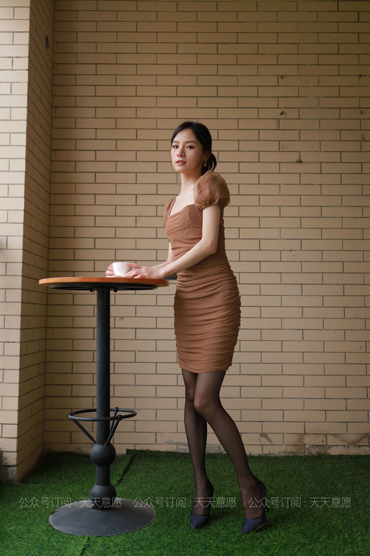 图片[56]-[IESS异思趣向] 耽丝 20210704 小六在阳台喝丝袜奶茶 [91P] – 速更版-美库