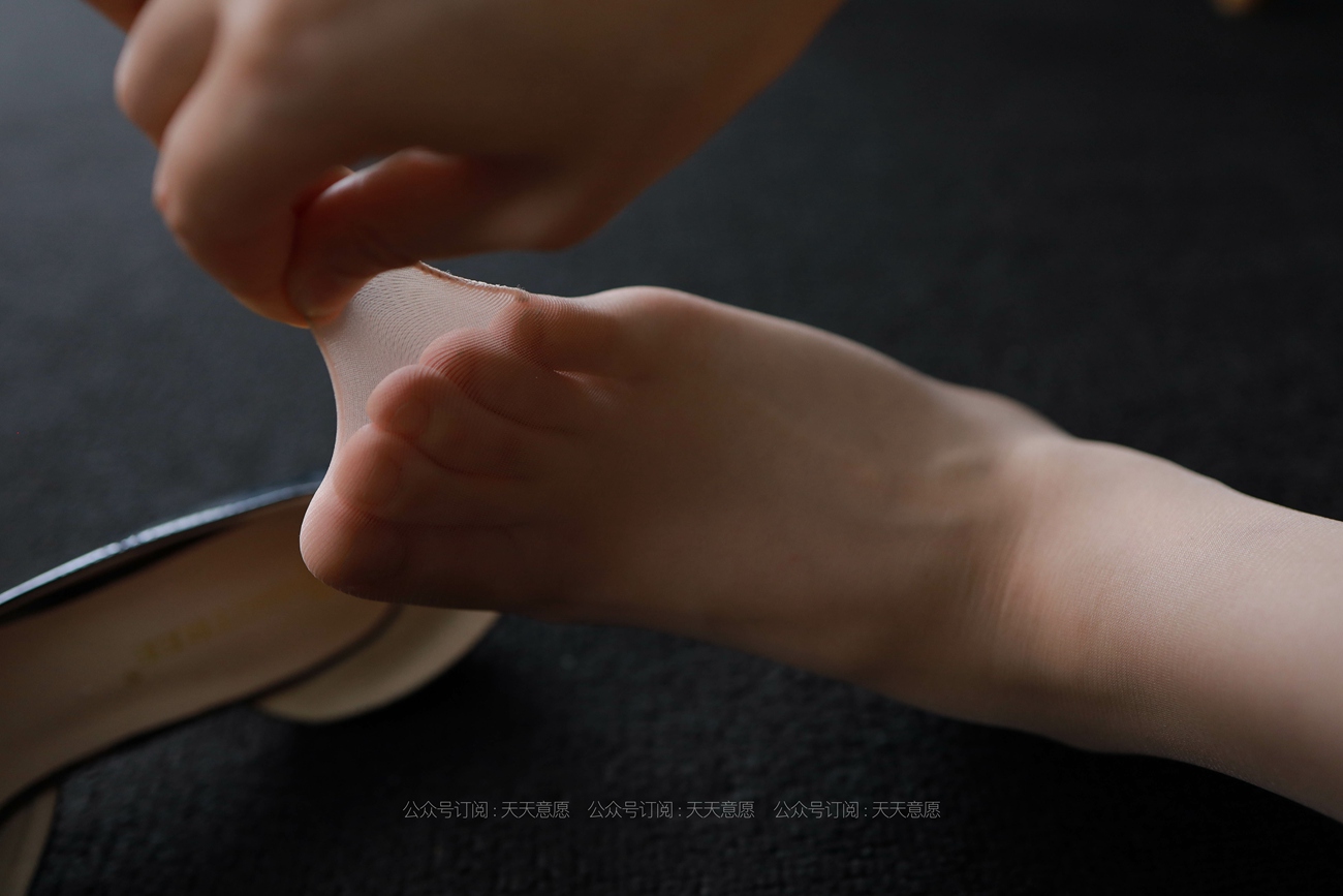 图片[83]-[IESS异思趣向] 耽丝 20210702 认真看书学习的小婕 [90P] – 速更版-美库