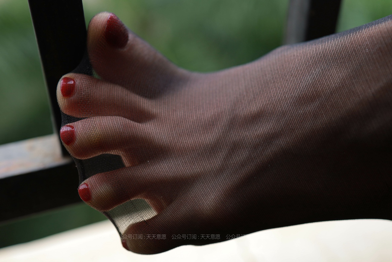 图片[89]-[IESS异思趣向] 耽丝 20210704 小六在阳台喝丝袜奶茶 [91P] – 速更版-美库