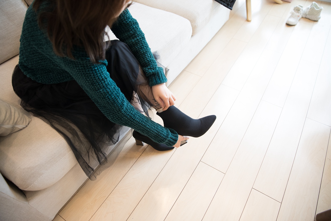 图片[28]-勿恋传媒 No.127 米莱-温暖的，毛衣纱裙袜子靴 [162P] – 速更版-美库