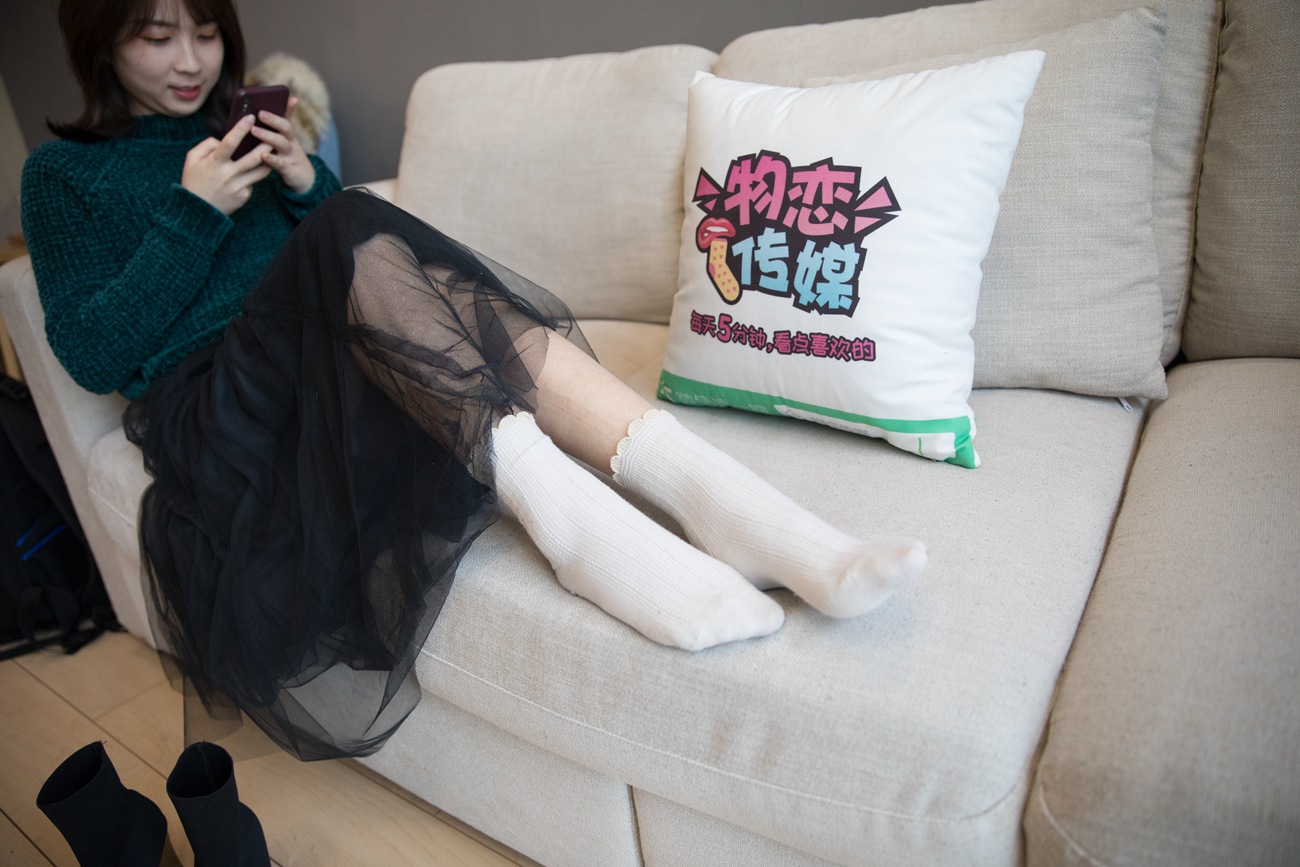 图片[48]-勿恋传媒 No.127 米莱-温暖的，毛衣纱裙袜子靴 [162P] – 速更版-美库