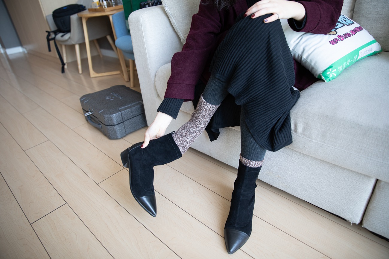 图片[35]-勿恋传媒 No.129 佳琪-渣女大波浪？no,no,no [157P] – 速更版-美库