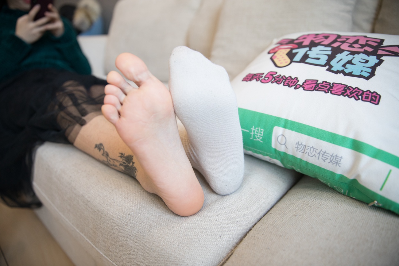 图片[96]-勿恋传媒 No.127 米莱-温暖的，毛衣纱裙袜子靴 [162P] – 速更版-美库