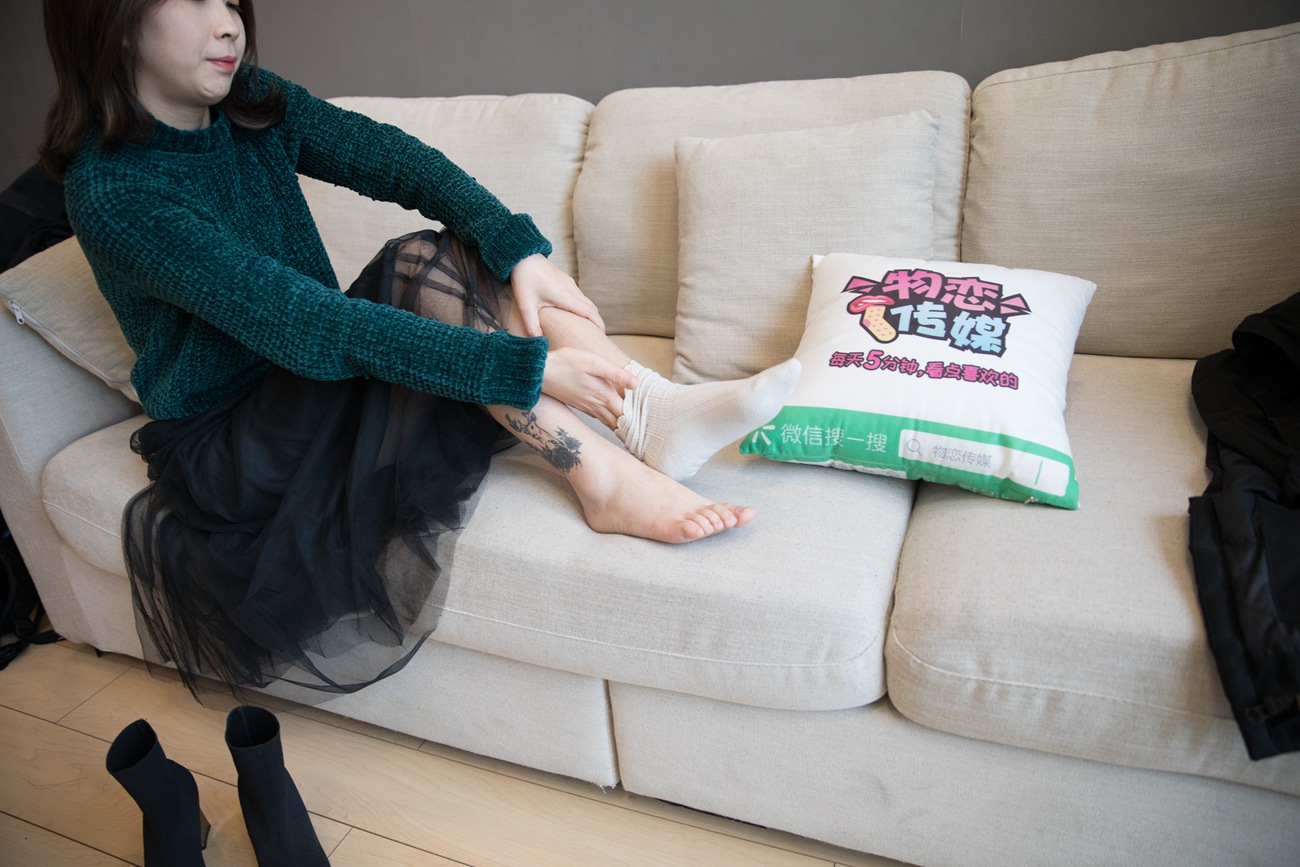 图片[108]-勿恋传媒 No.127 米莱-温暖的，毛衣纱裙袜子靴 [162P] – 速更版-美库