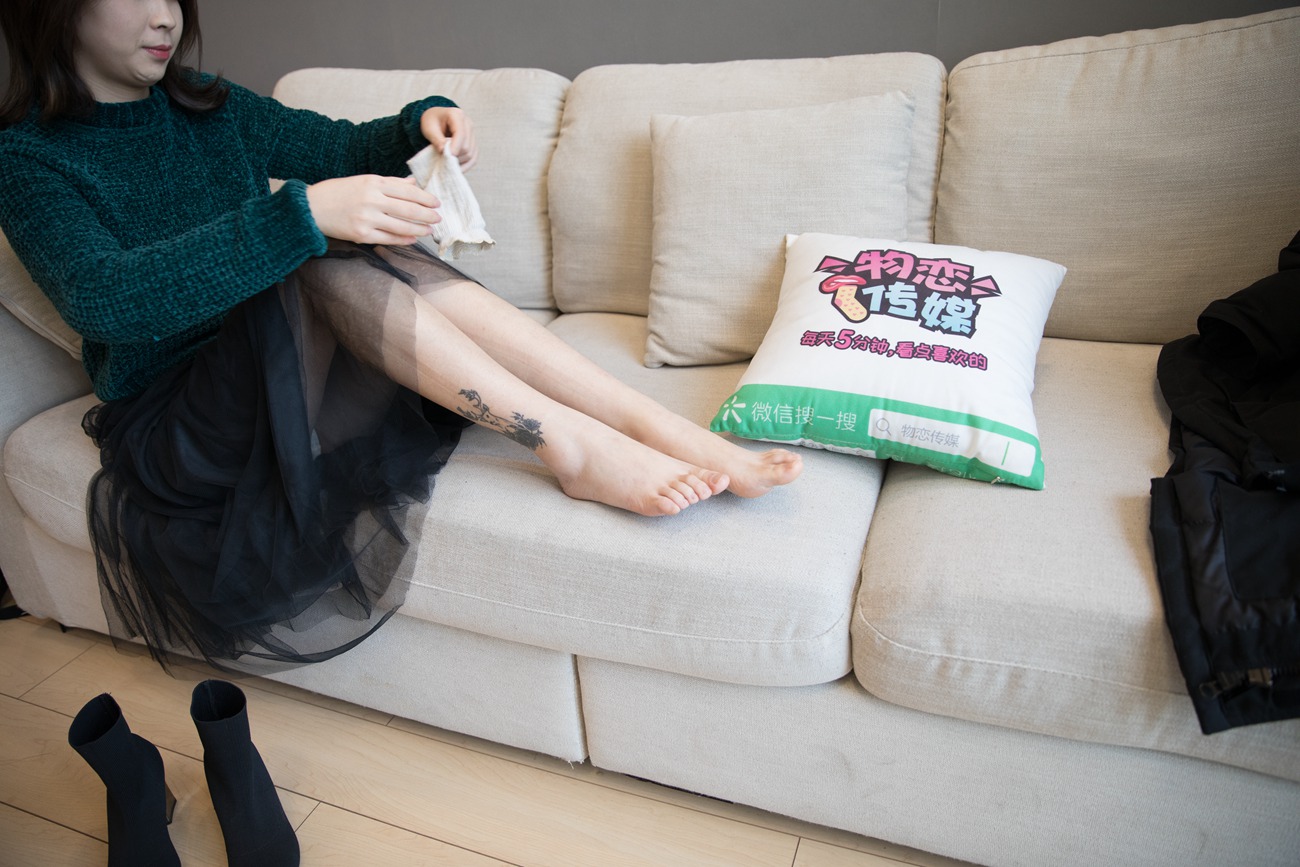 图片[110]-勿恋传媒 No.127 米莱-温暖的，毛衣纱裙袜子靴 [162P] – 速更版-美库