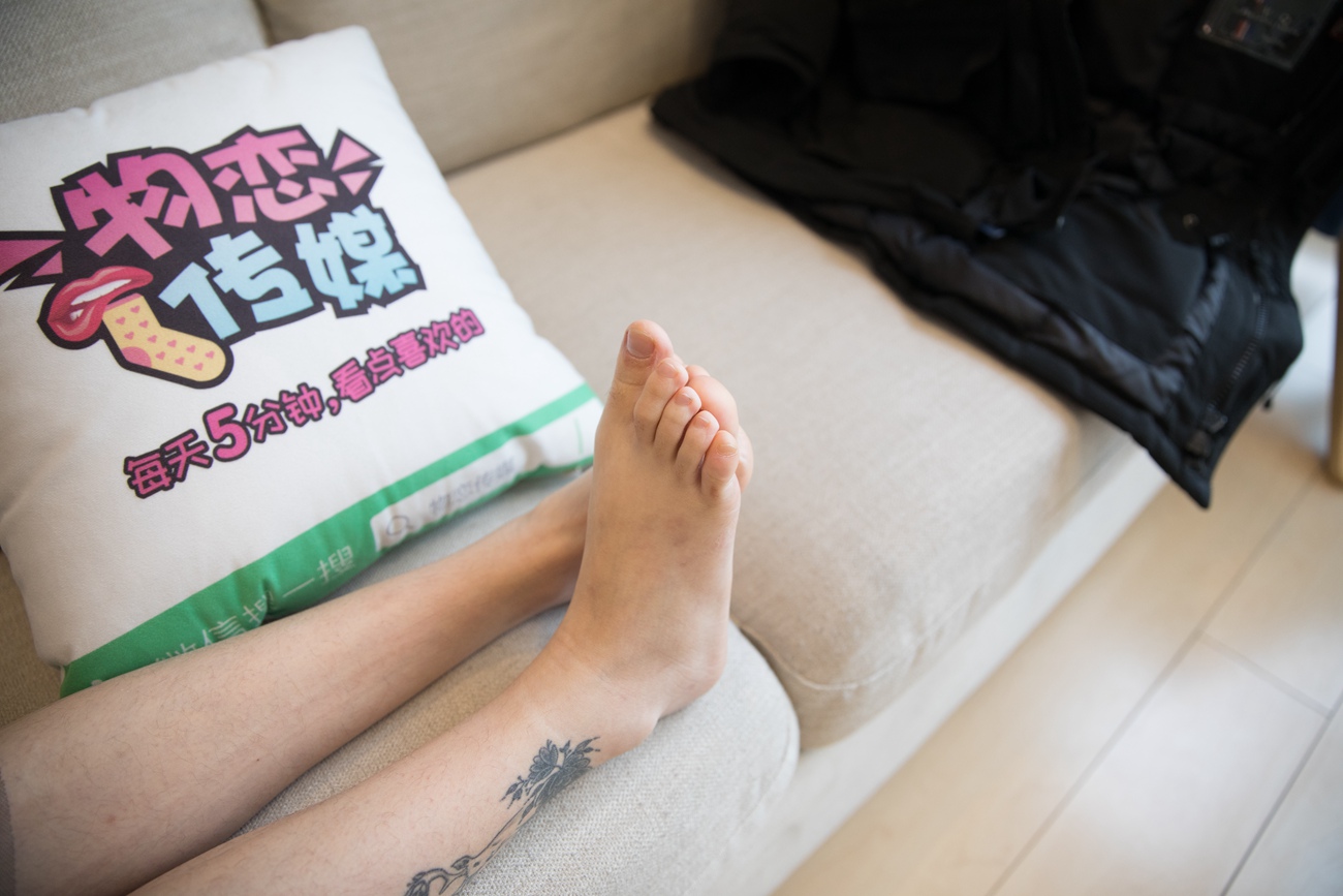 图片[123]-勿恋传媒 No.127 米莱-温暖的，毛衣纱裙袜子靴 [162P] – 速更版-美库