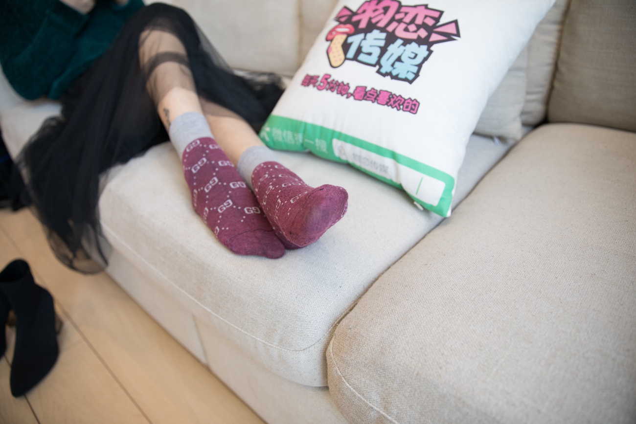 图片[131]-勿恋传媒 No.127 米莱-温暖的，毛衣纱裙袜子靴 [162P] – 速更版-美库