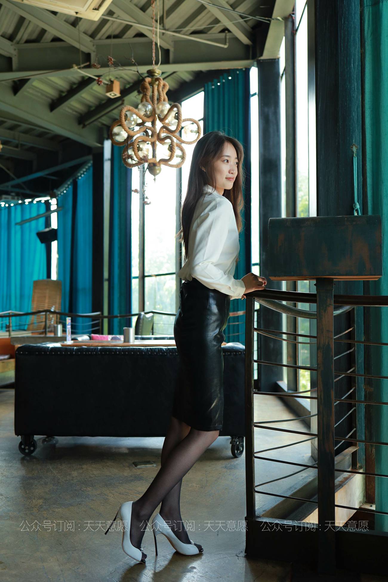 图片[14]-[IESS异思趣向] 耽丝 210526 小高的黑色皮短裙 [82P] – 速更版-美库