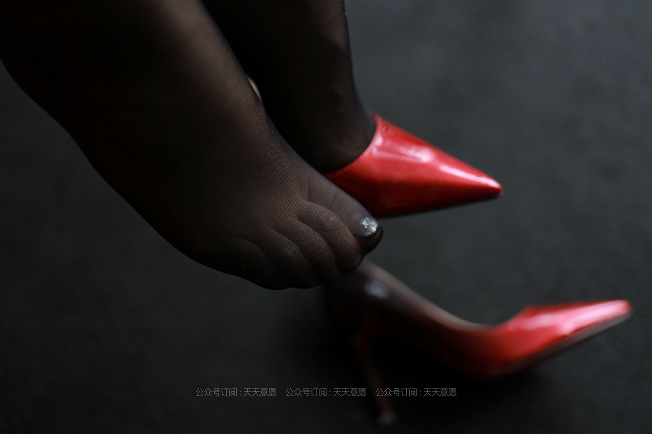 图片[10]-[IESS异思趣向] 耽丝 210528 秋秋的红色诱惑 [90P] – 速更版-美库