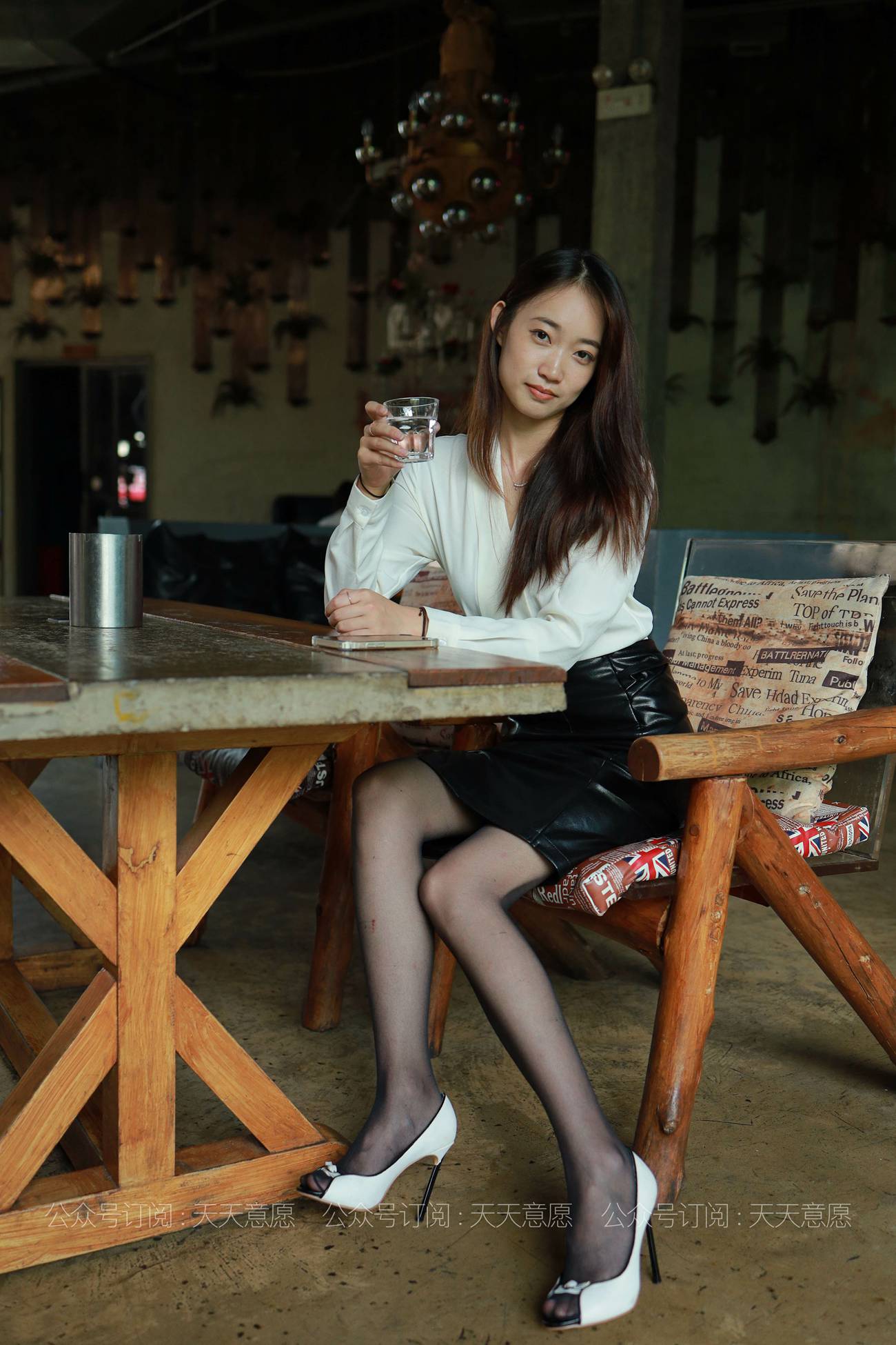 图片[30]-[IESS异思趣向] 耽丝 210526 小高的黑色皮短裙 [82P] – 速更版-美库