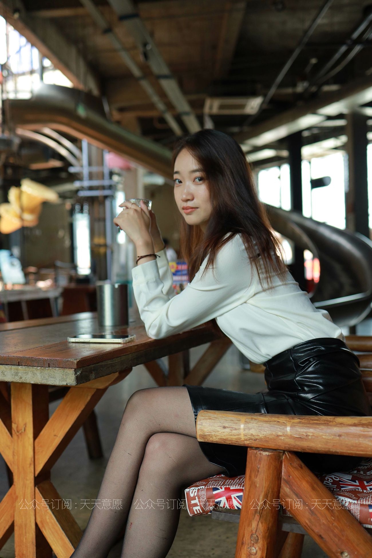 图片[32]-[IESS异思趣向] 耽丝 210526 小高的黑色皮短裙 [82P] – 速更版-美库