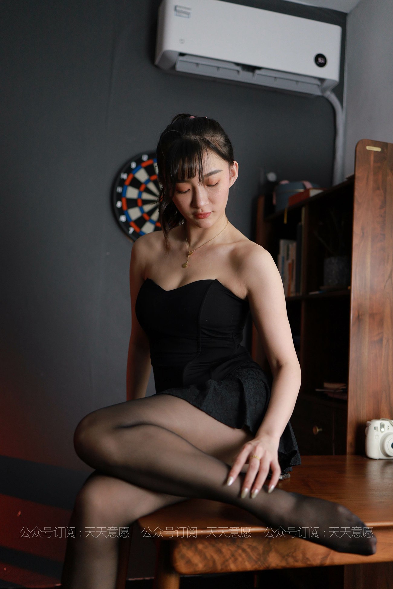 图片[21]-[IESS异思趣向] 耽丝 210528 秋秋的红色诱惑 [90P] – 速更版-美库