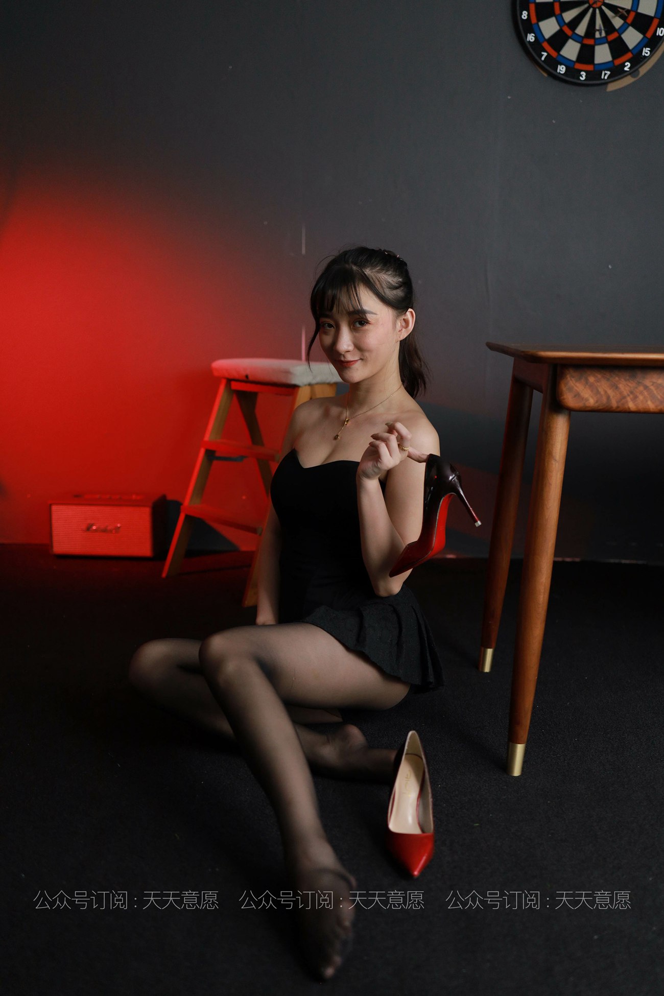 图片[22]-[IESS异思趣向] 耽丝 210528 秋秋的红色诱惑 [90P] – 速更版-美库