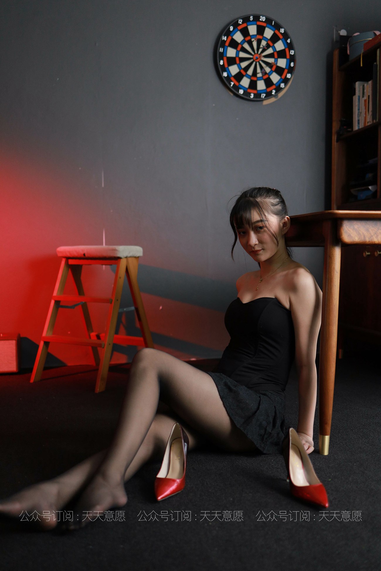 图片[26]-[IESS异思趣向] 耽丝 210528 秋秋的红色诱惑 [90P] – 速更版-美库