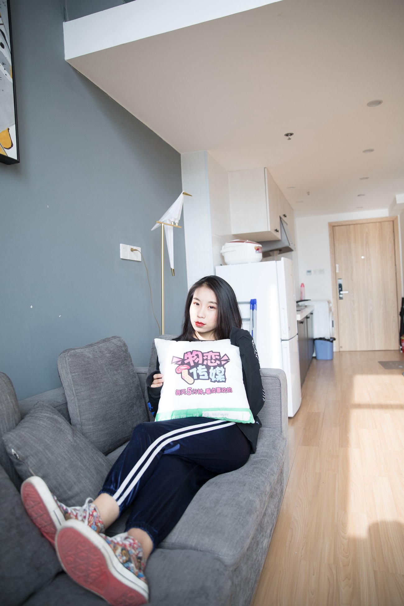 图片[11]-勿恋传媒 No.130 璐璐-花团锦簇帆布鞋之美 [177P] – 速更版-美库