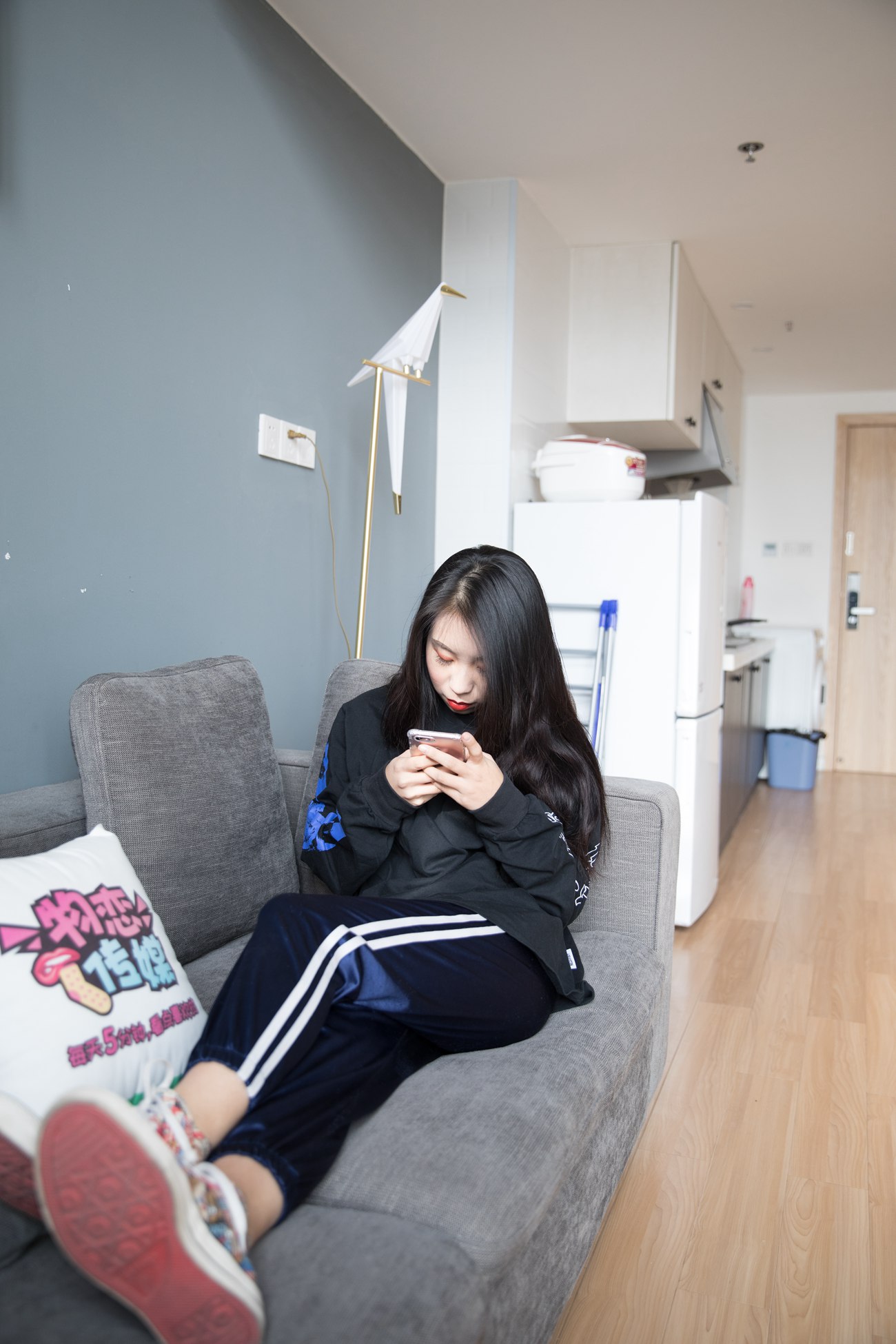 图片[35]-勿恋传媒 No.130 璐璐-花团锦簇帆布鞋之美 [177P] – 速更版-美库