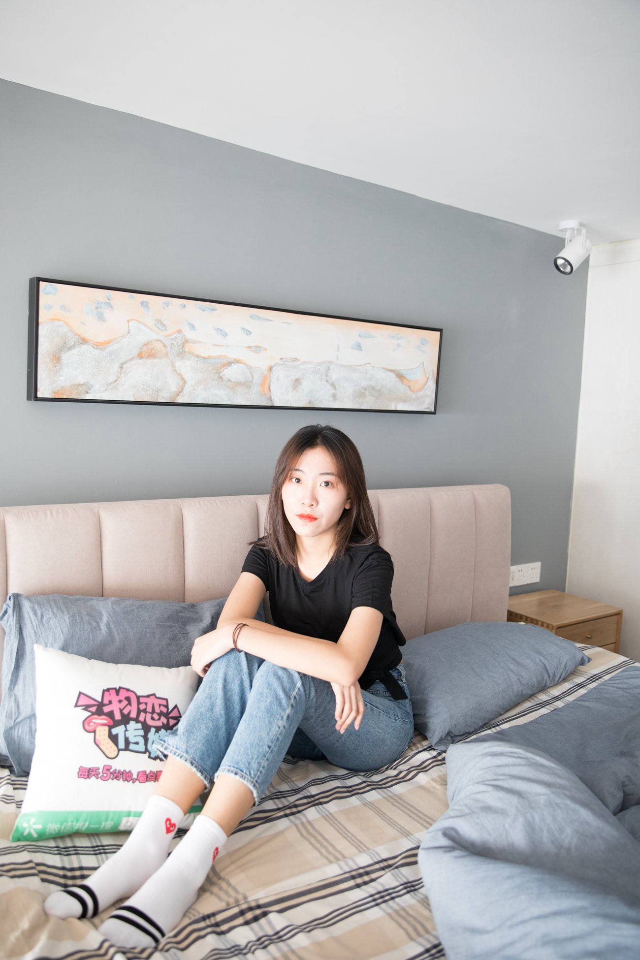 图片[58]-勿恋传媒 No.132 Elise-床边的白色板鞋搭配白色棉袜与灰色棉袜 [147P] – 速更版-美库