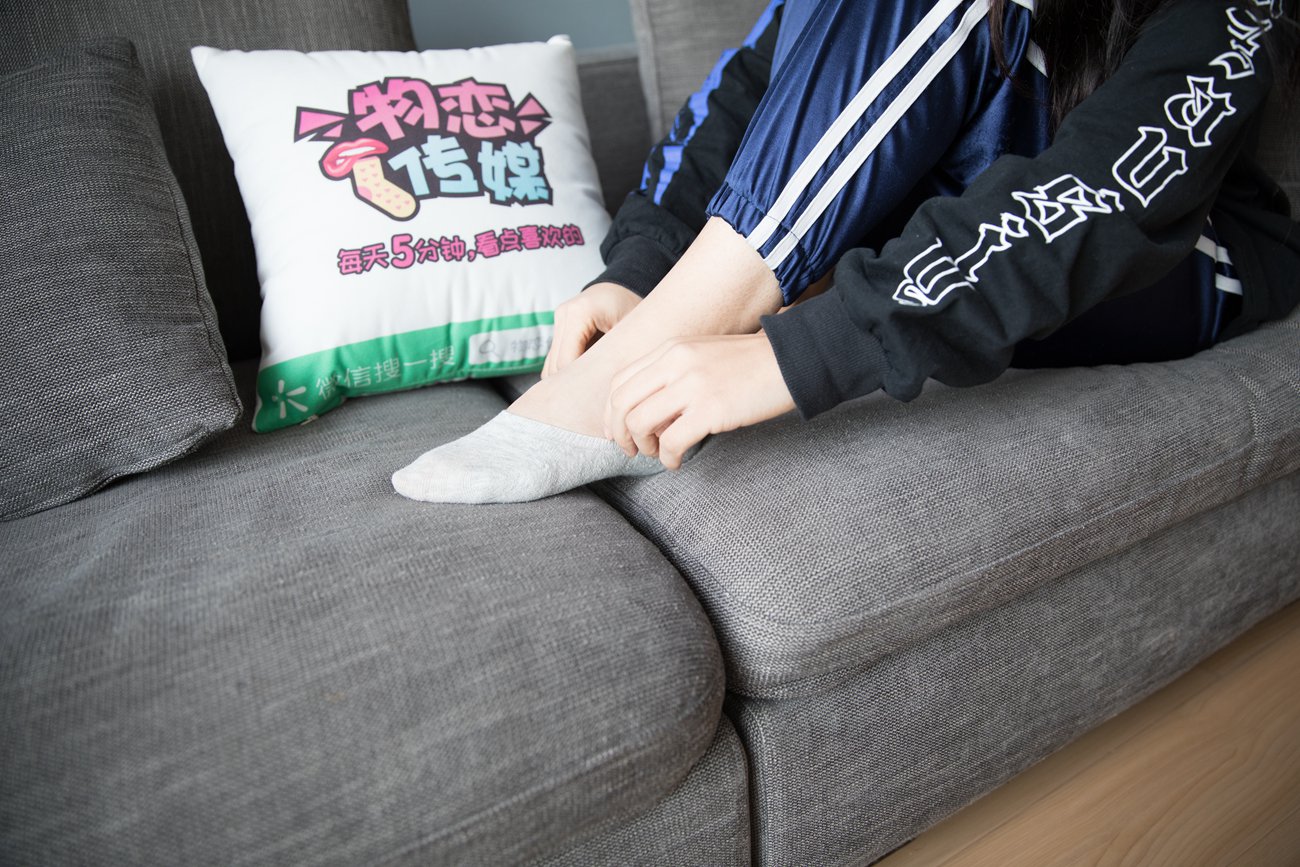 图片[100]-勿恋传媒 No.130 璐璐-花团锦簇帆布鞋之美 [177P] – 速更版-美库