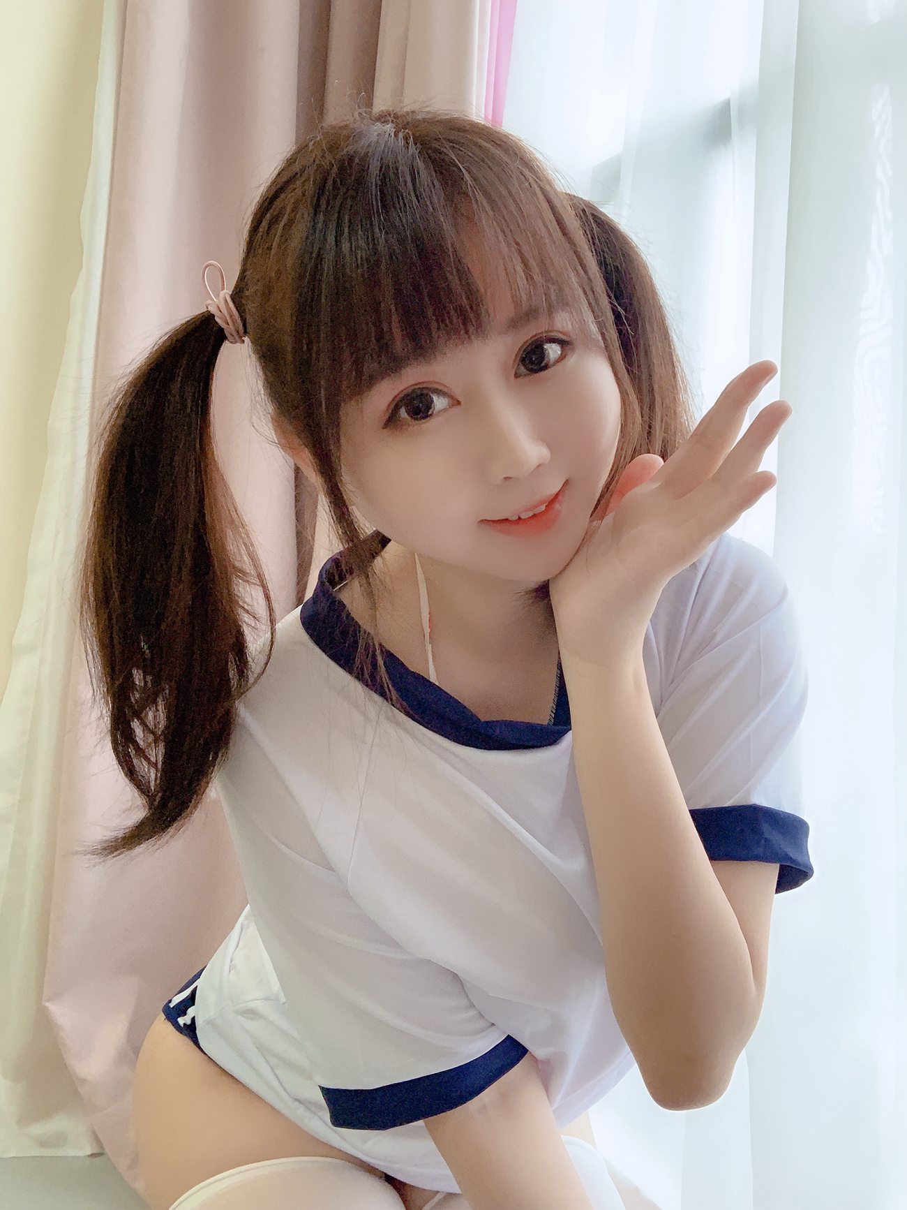 蜜桃少女是依酱呀 - 体操服[31P] - 速更版-艺库