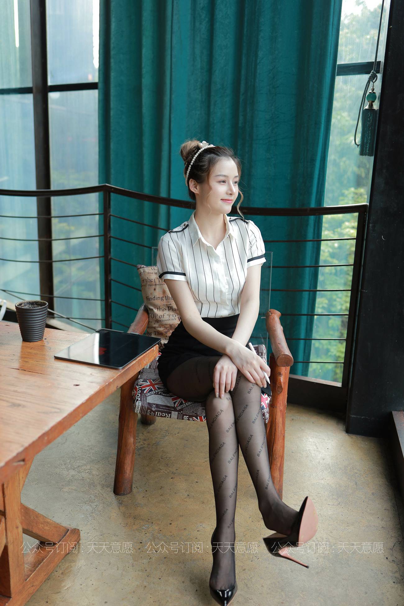 图片[32]-[IESS异思趣向] 耽丝 210604 甜美女主管九妹 小婕 [86P] – 速更版-美库